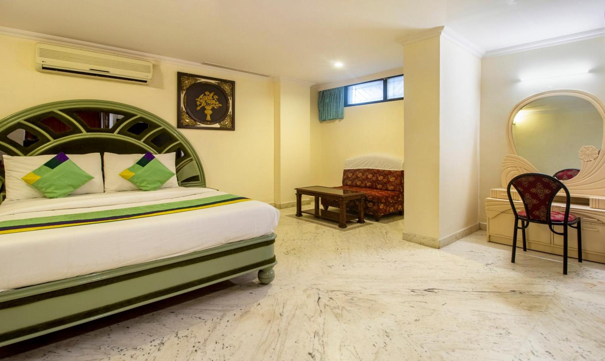 Hotel Treebo Seven Olives Hal 3*