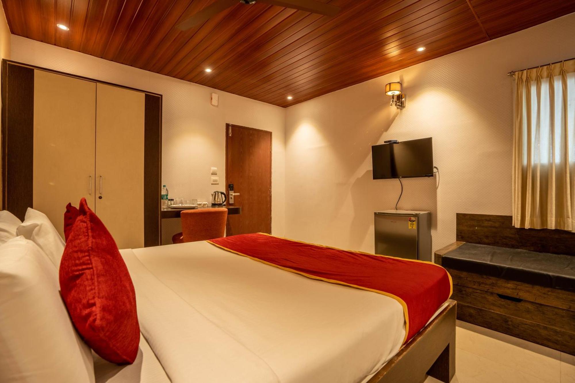 Hotel Seasons 3*