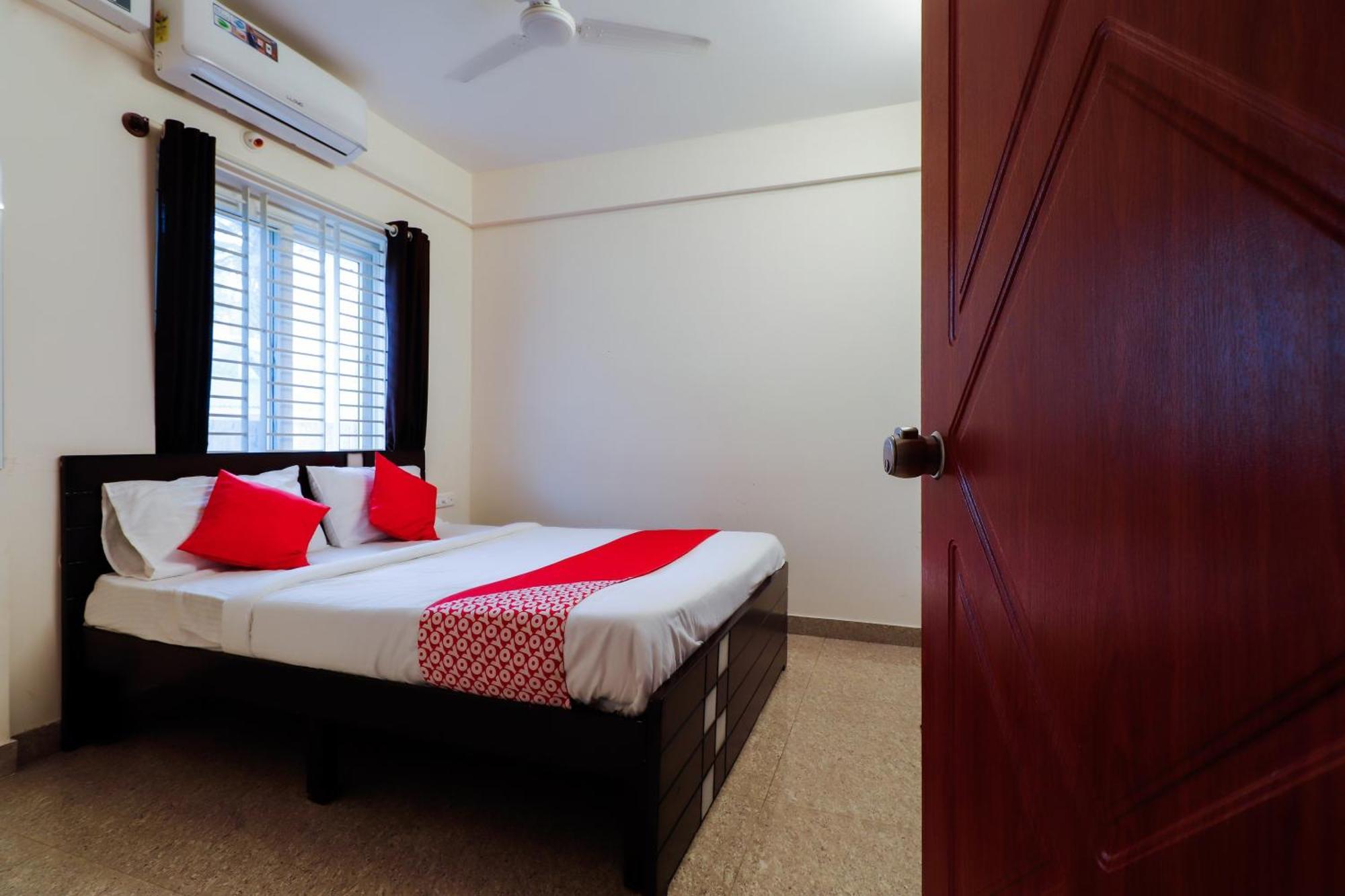 Gn Collection O Near Rajajinagar Industrial Estate Hotel Bangalore