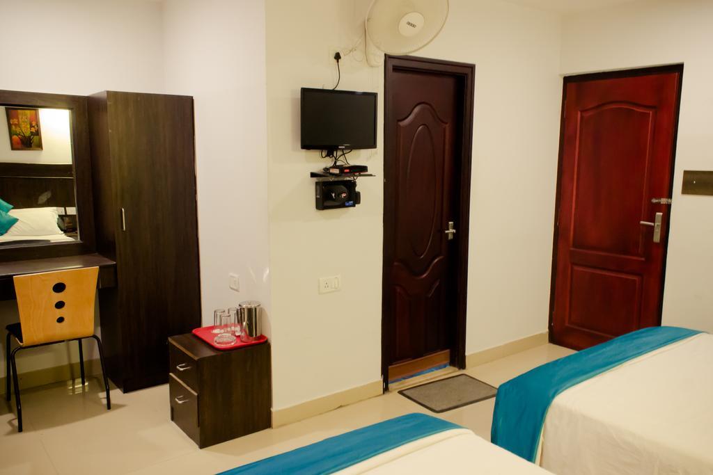 Hotel The Signature