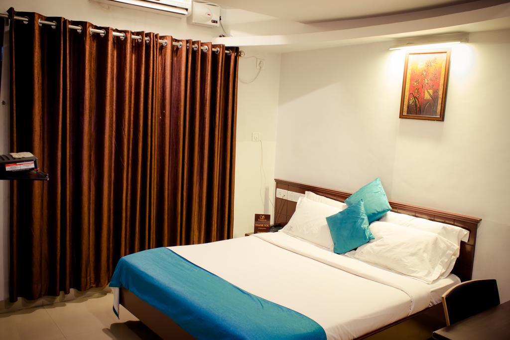 Hotel The Signature 3*