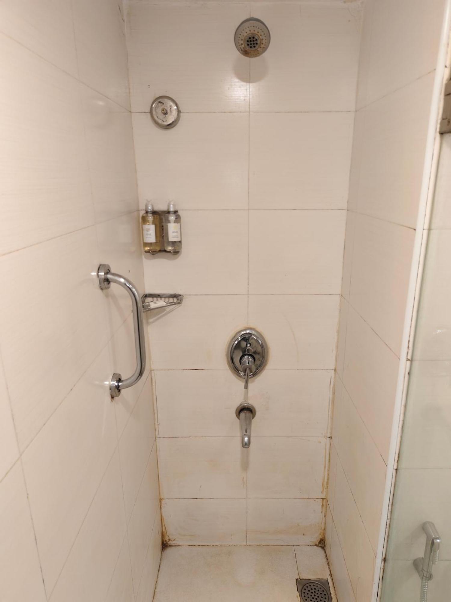 Regenta Place Bangalore, Cunningham Road Hotel Bangalore
