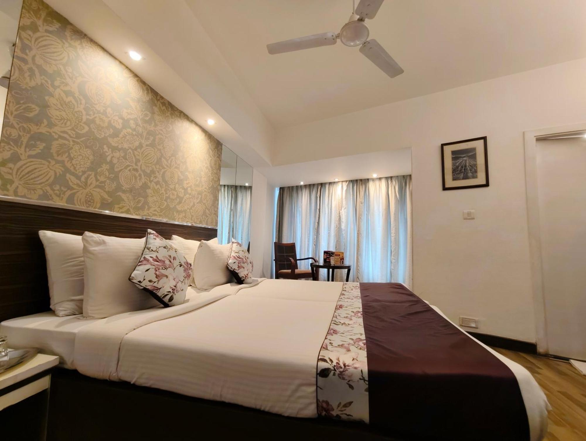 Regenta Place Bangalore, Cunningham Road