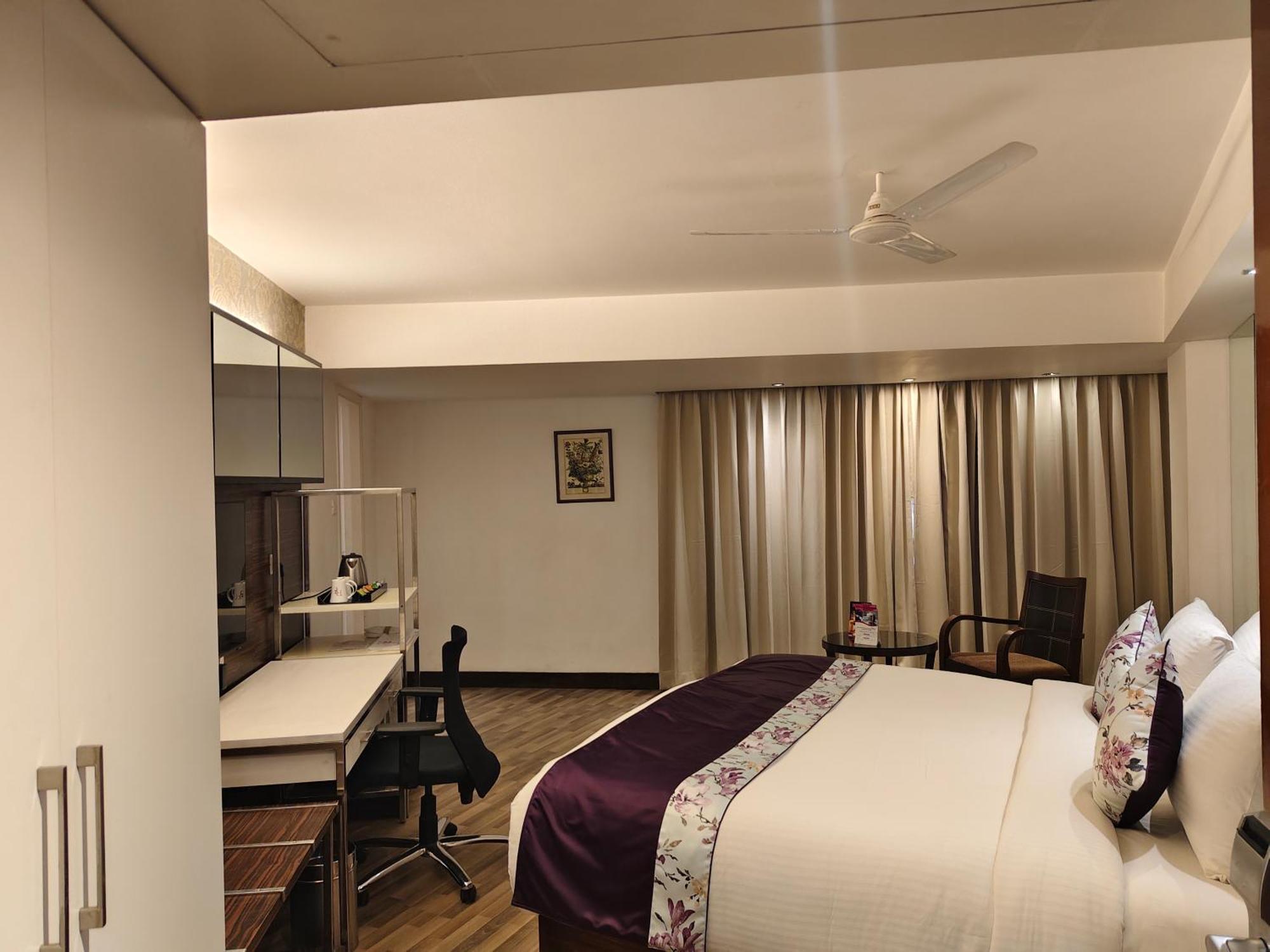Regenta Place Bangalore, Cunningham Road 4*