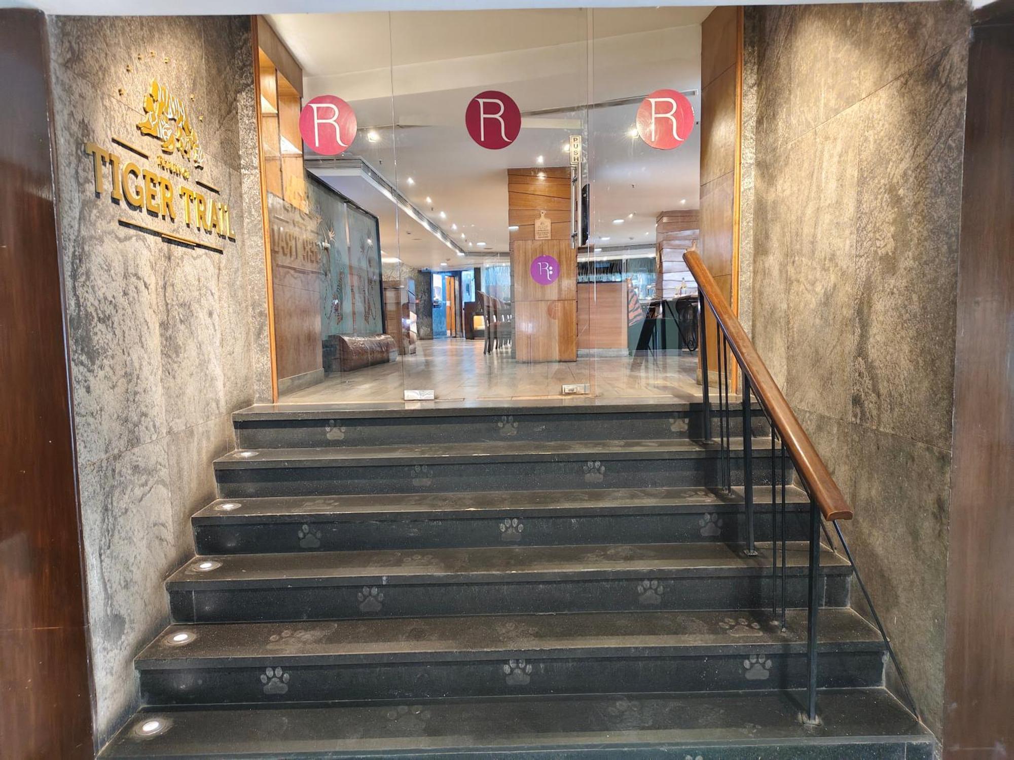 Hotel Regenta Place Bangalore, Cunningham Road 4*