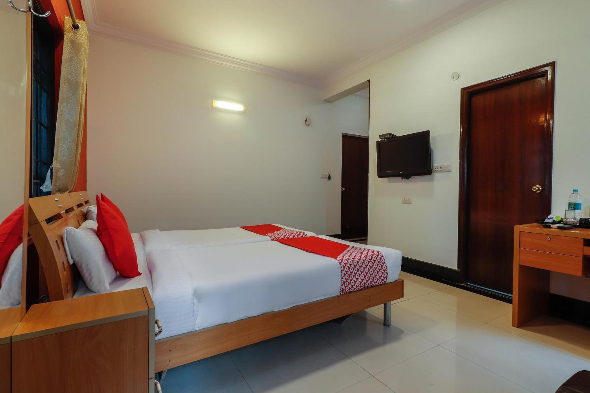 Hotel Collection O Emara Grand 4*