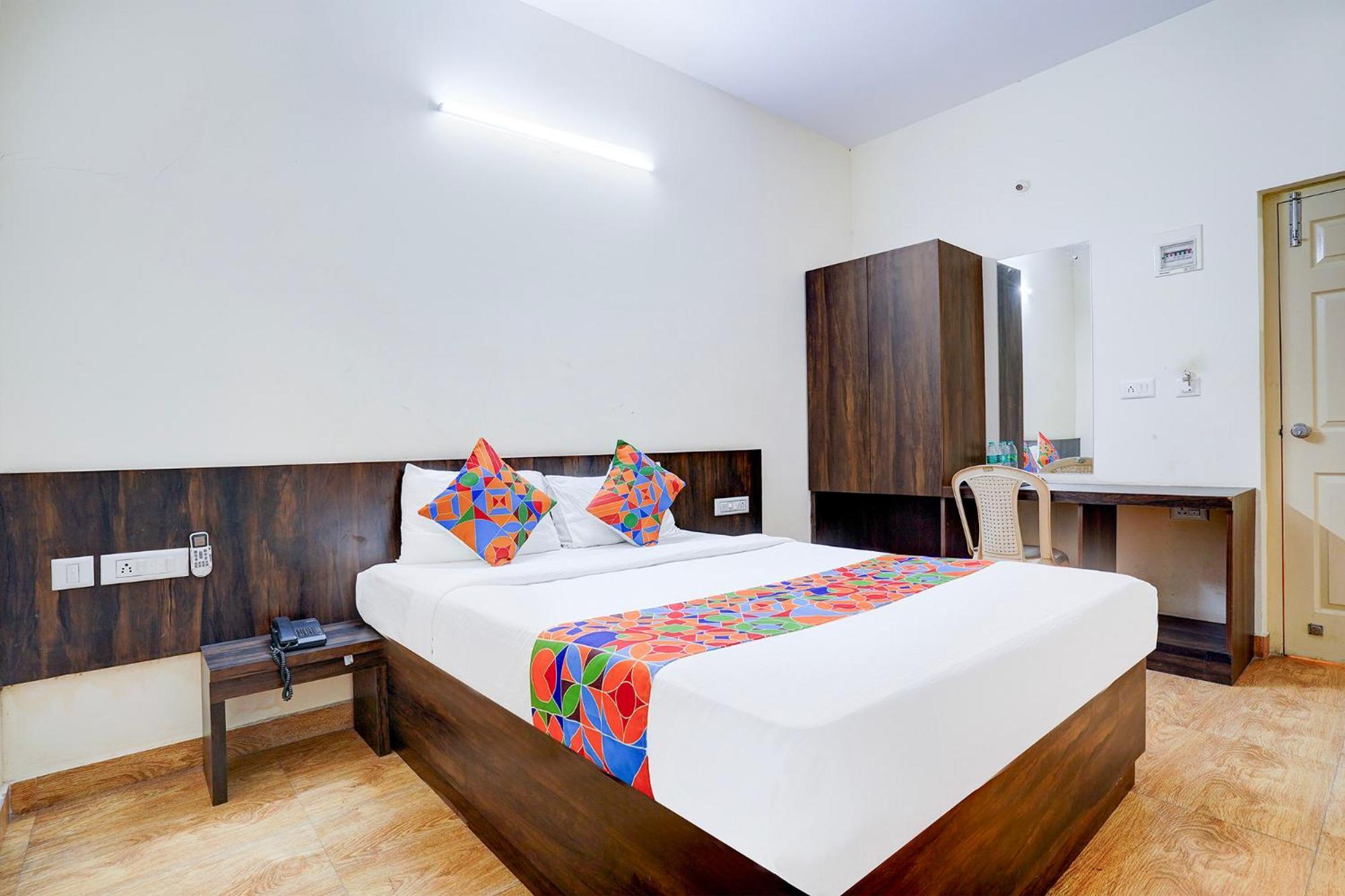Hotel Fabhotel Grk Comforts - Jayanagar