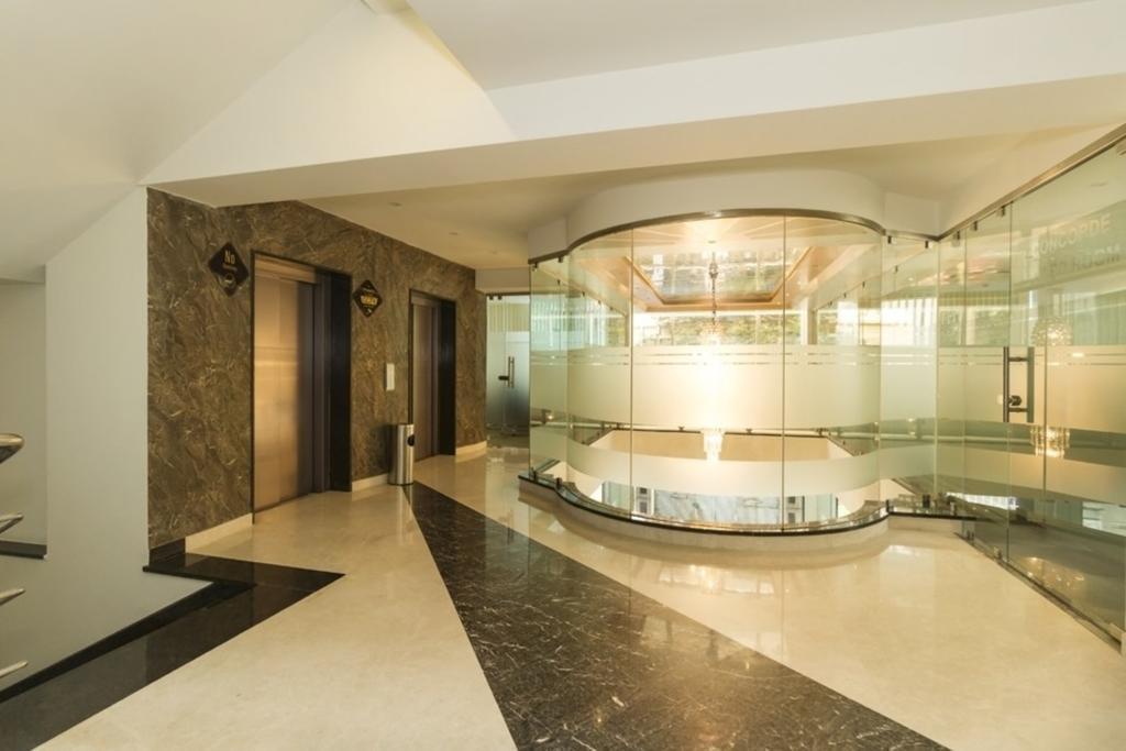Akshaya Aura 4*