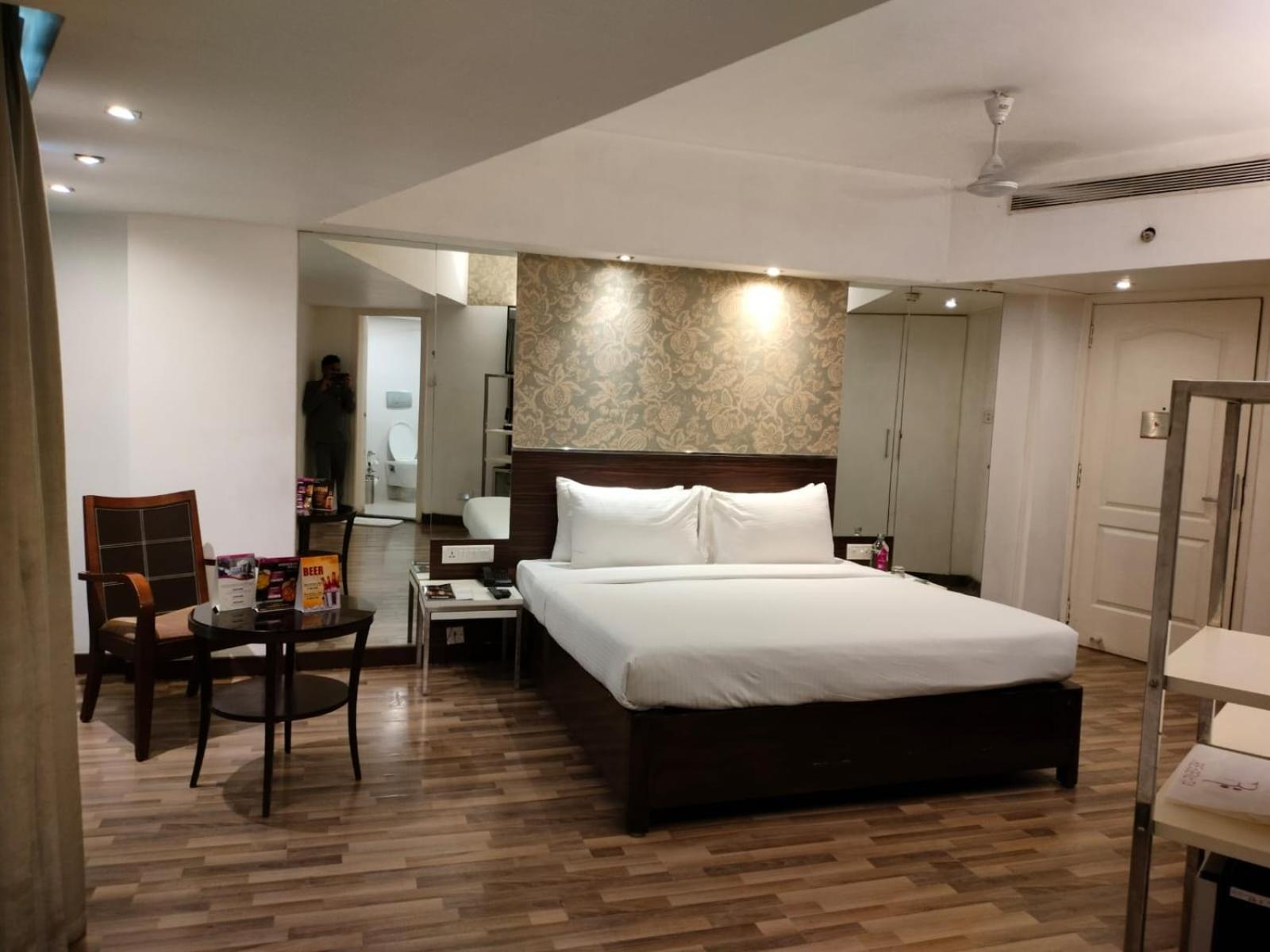 Regenta Place Bangalore, Cunningham Road