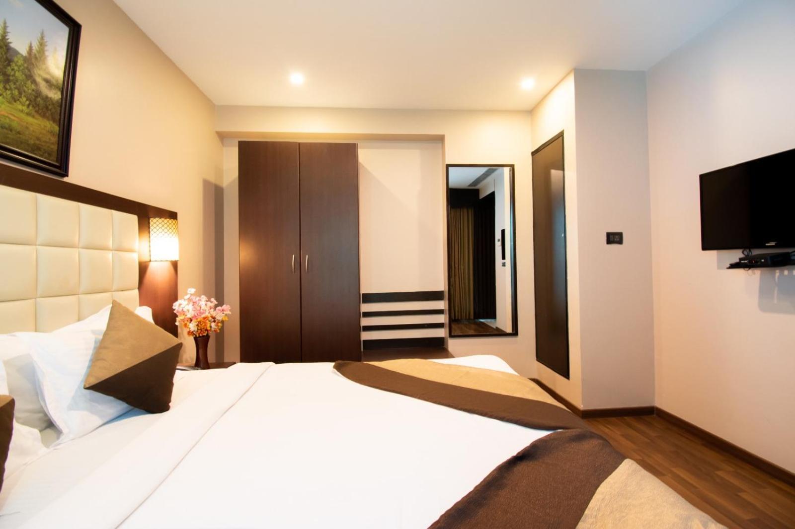 Akshaya Aura Hotel 4*