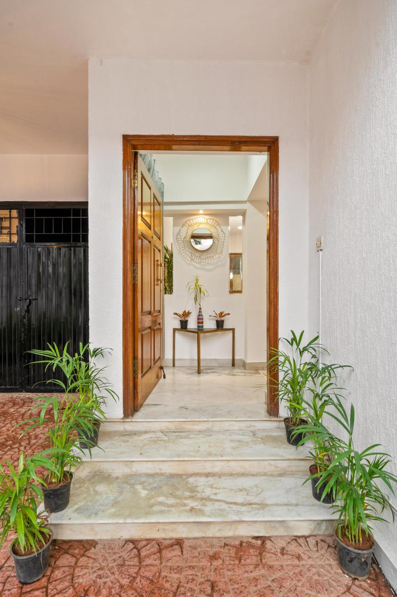 Villa Palm Serenity