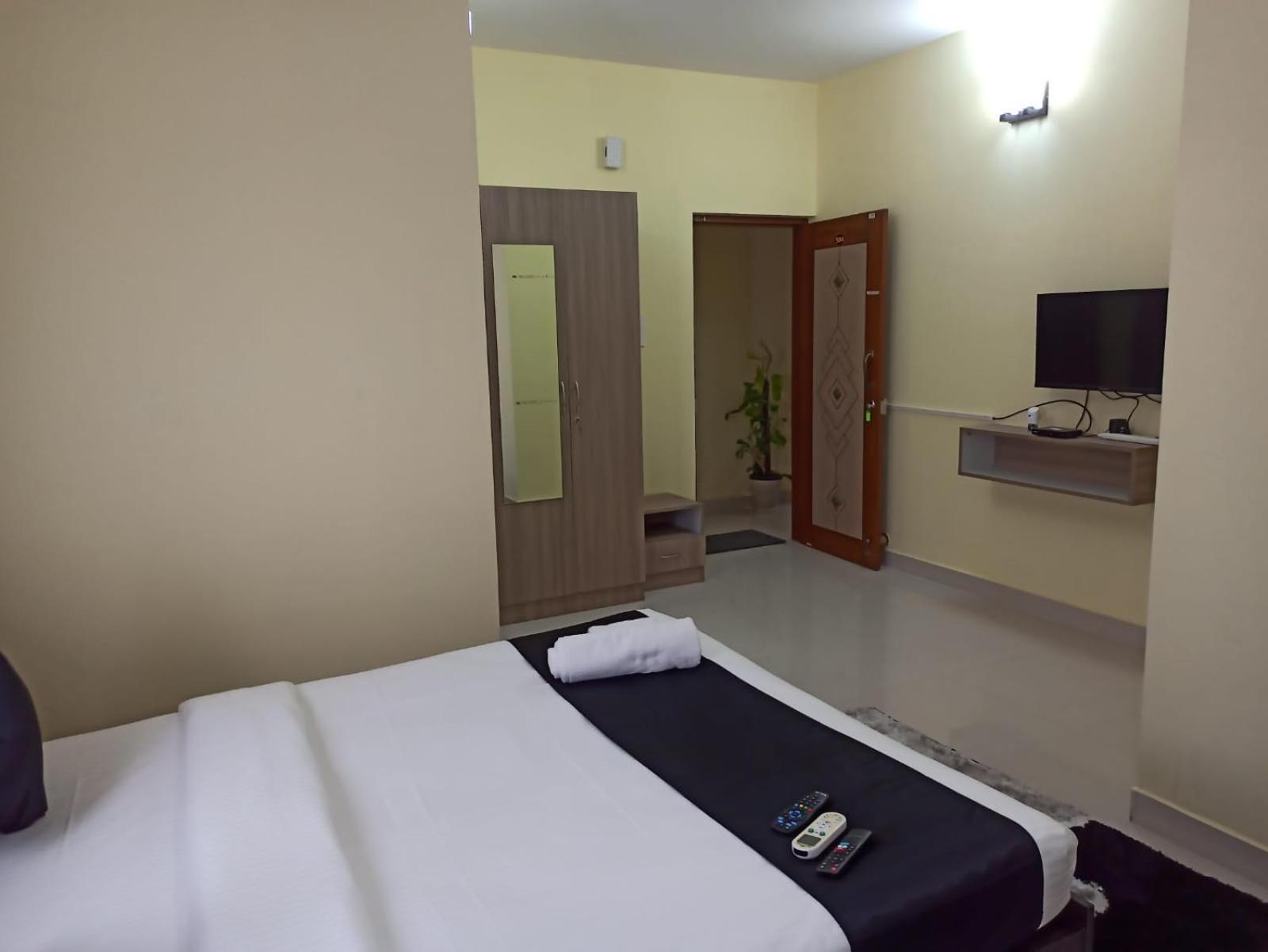 Soma Peaceside Services Guest house *