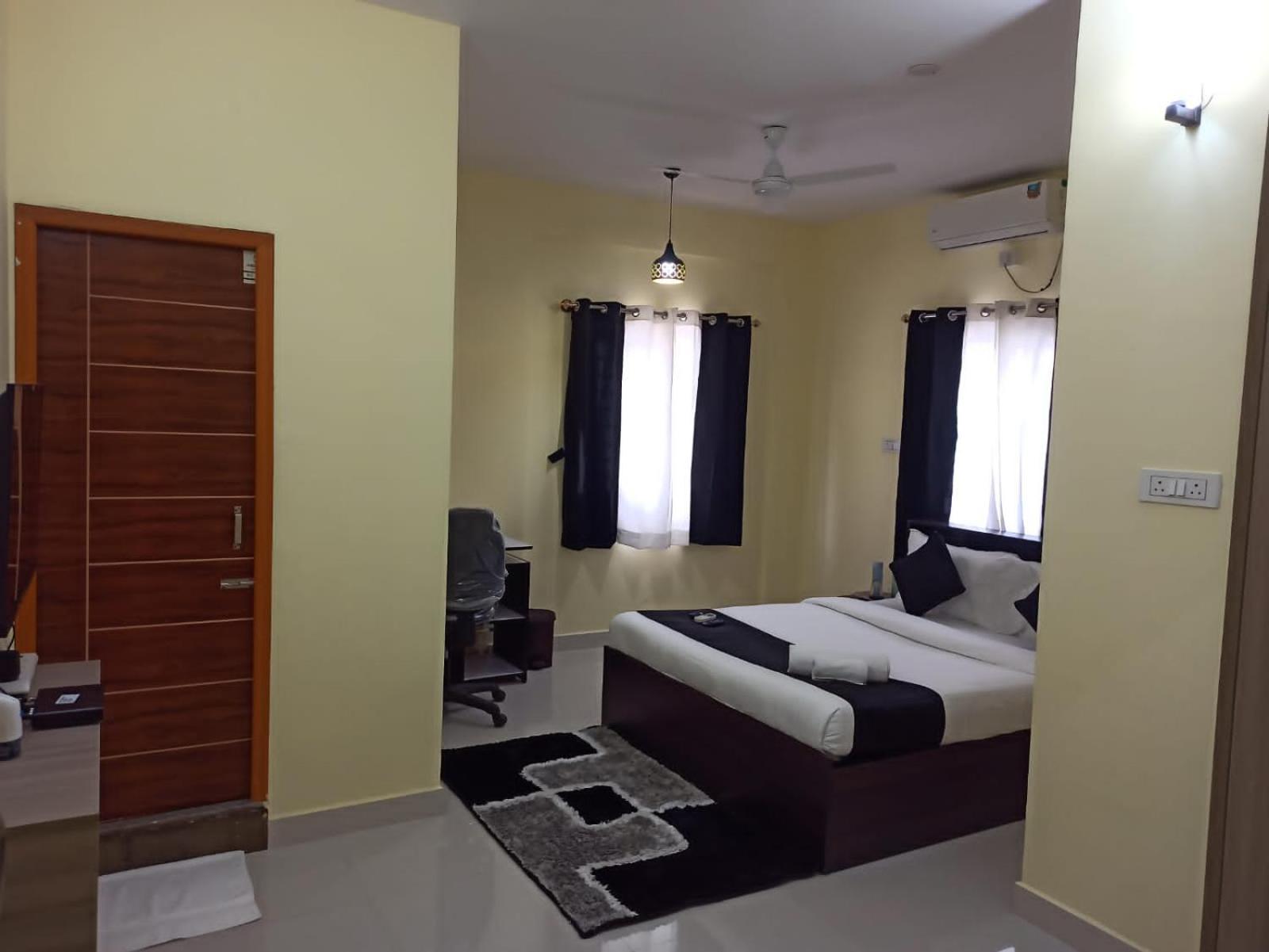 Soma Peaceside Services Guest house Bangalore