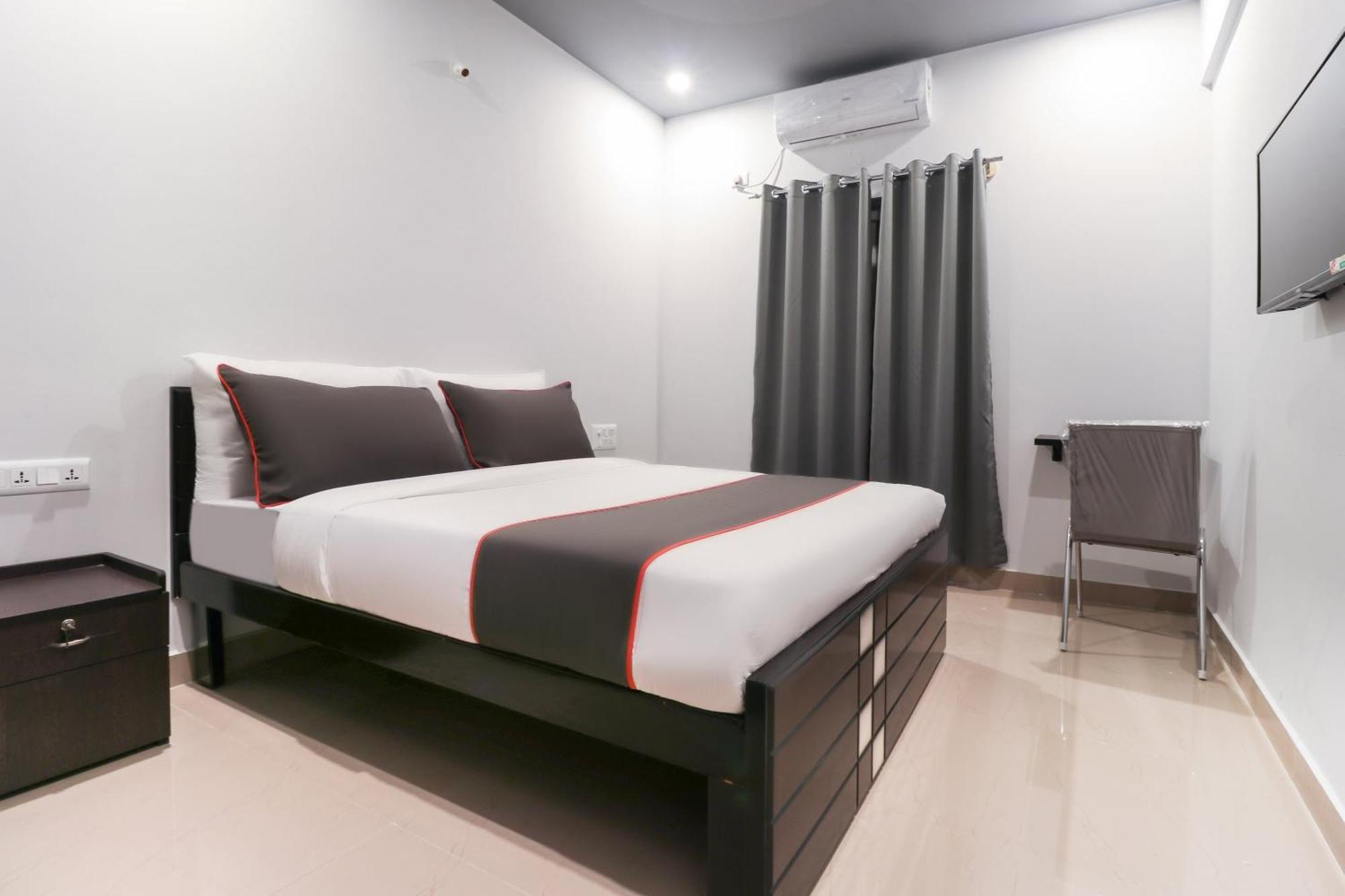O Ira Sathyajyothi Comfort Hotel
