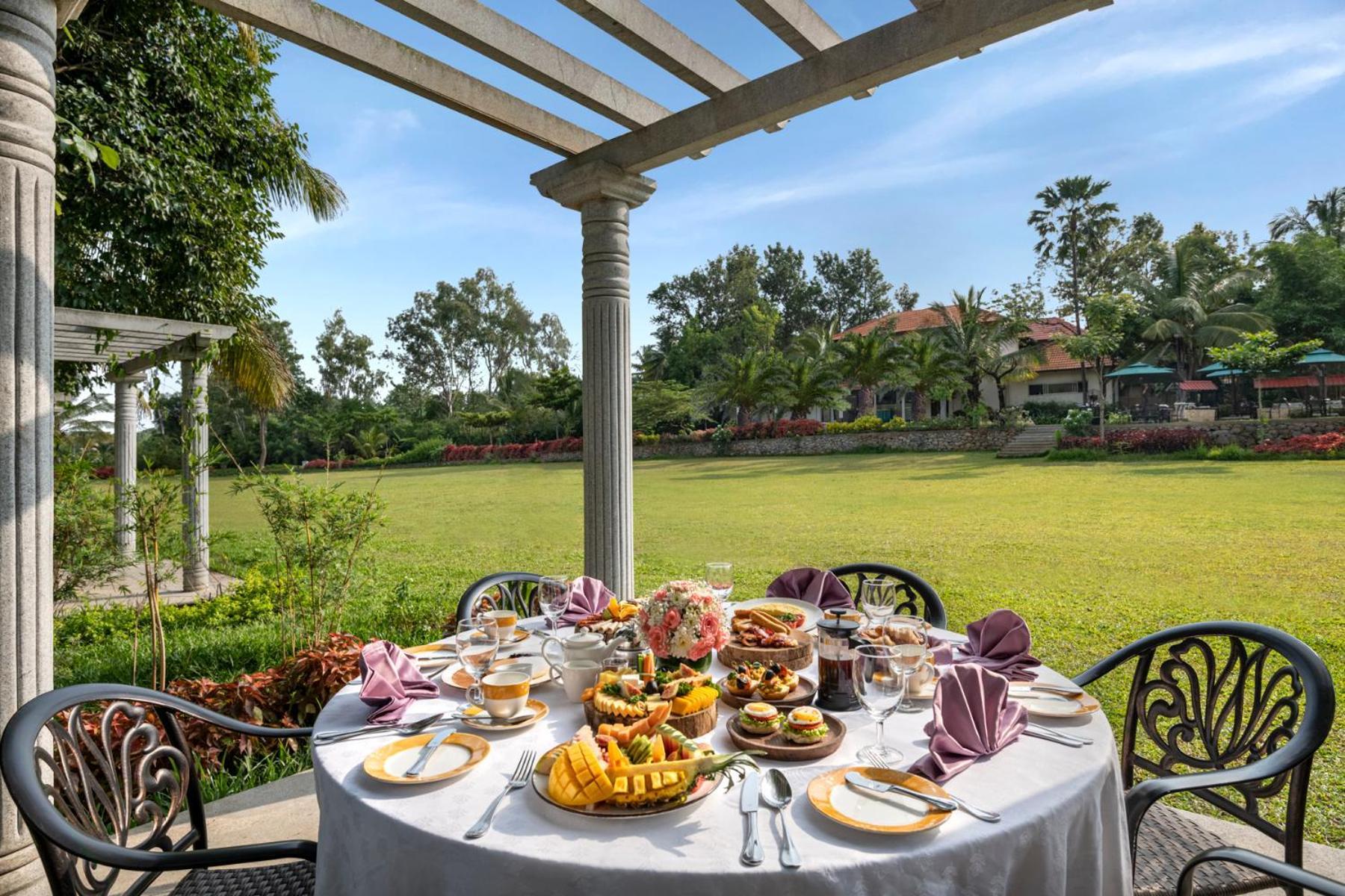 Farm stay Big Banyan Vineyard & Bangalore