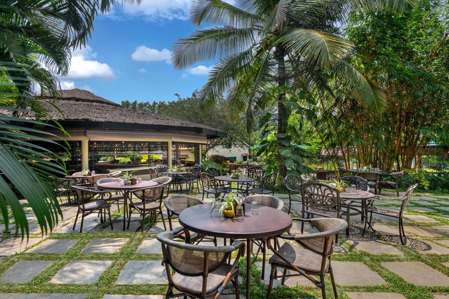 Big Banyan Vineyard & Farm stay *