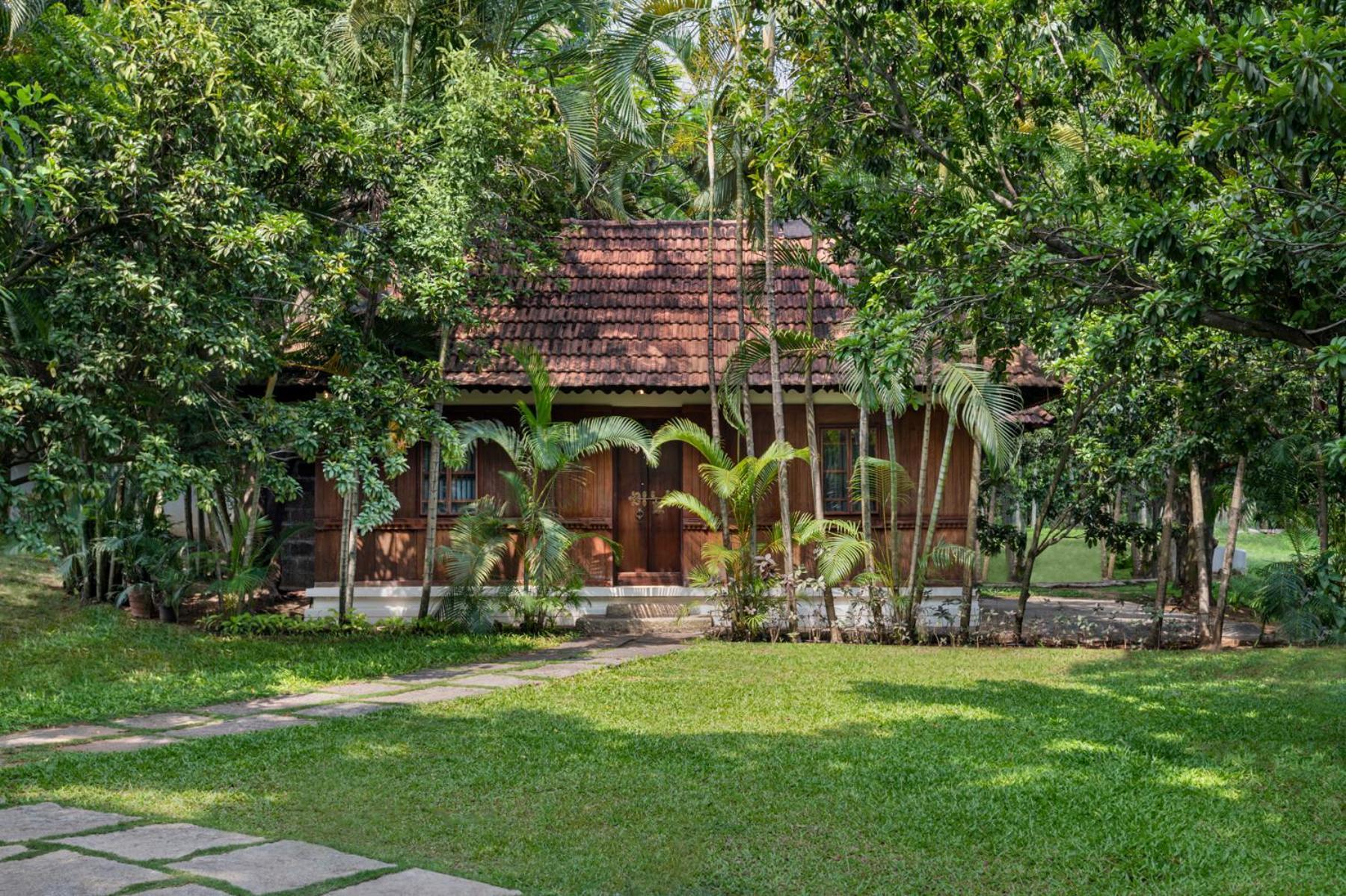 Farm stay Big Banyan Vineyard & Bangalore