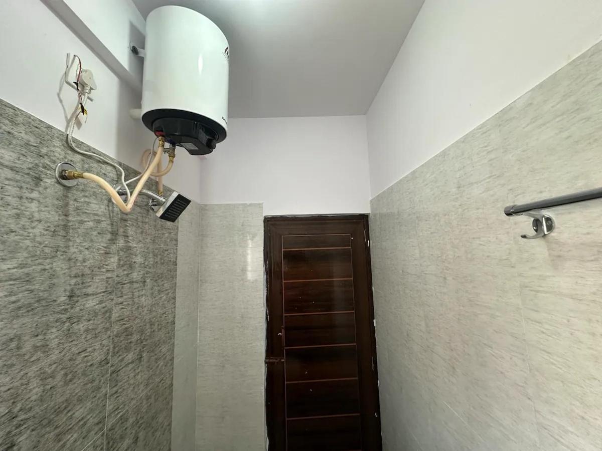 Cozy 1bhk With Lift 503 *