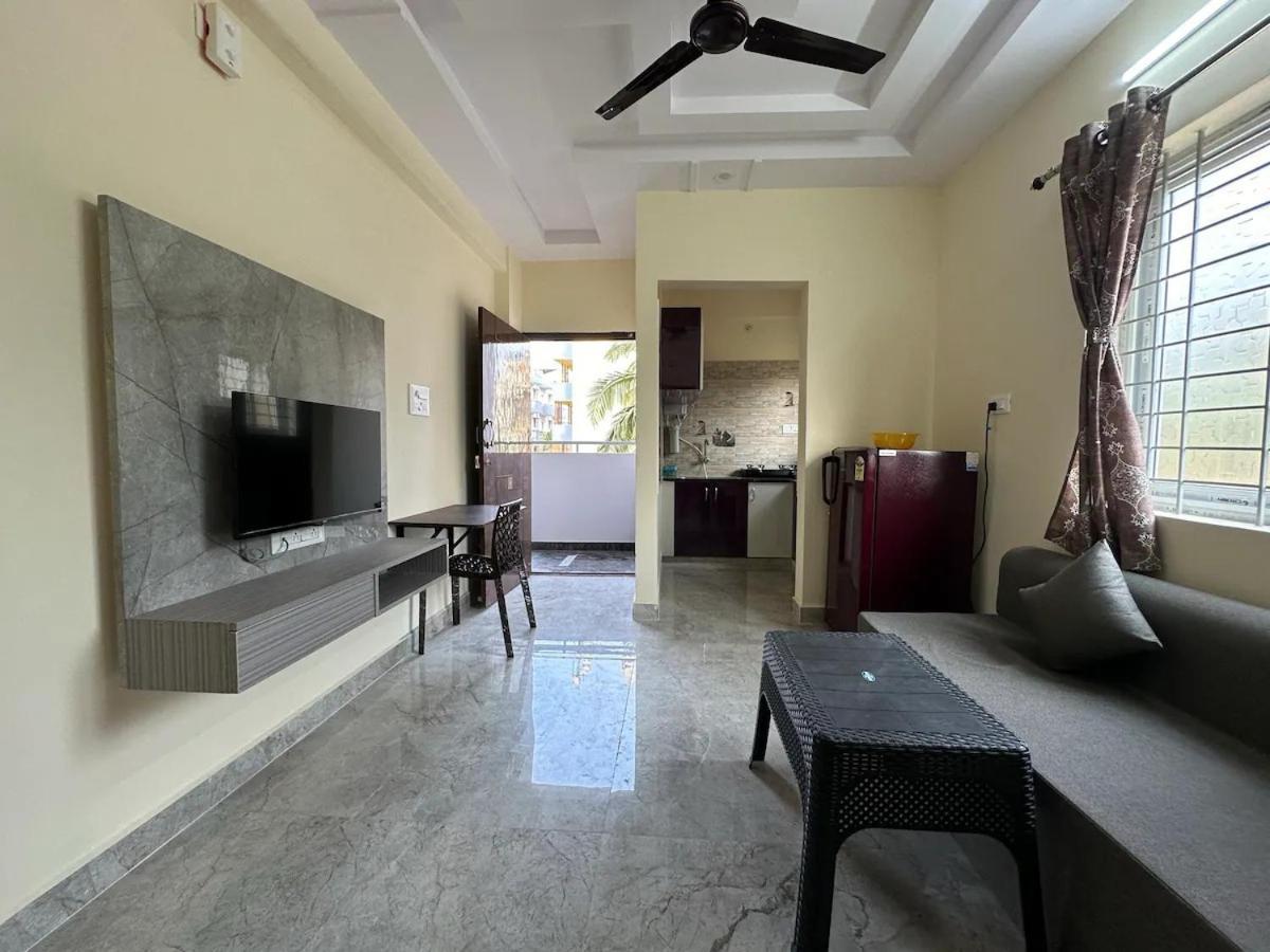 Cozy 1bhk With Lift 503 * Bangalore