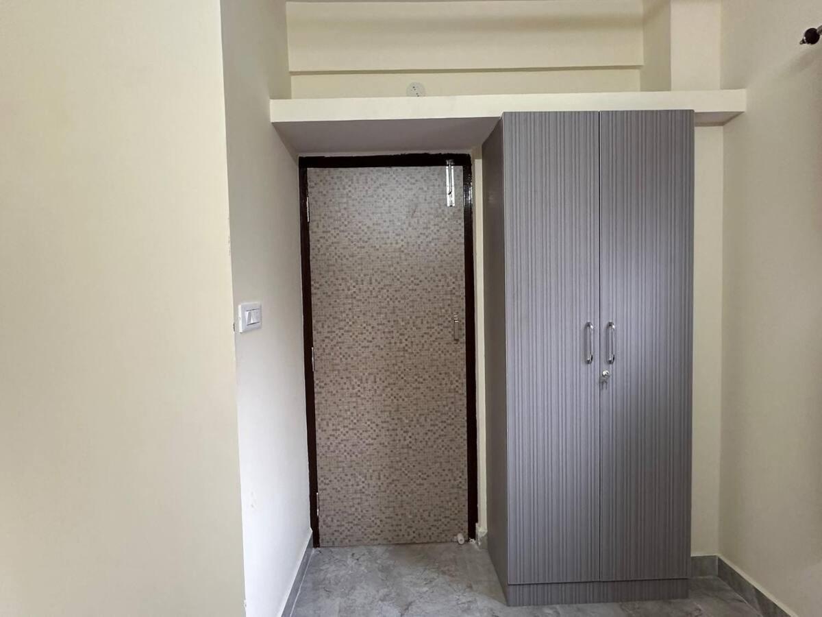 Cozy 1bhk With Lift 403 Bangalore