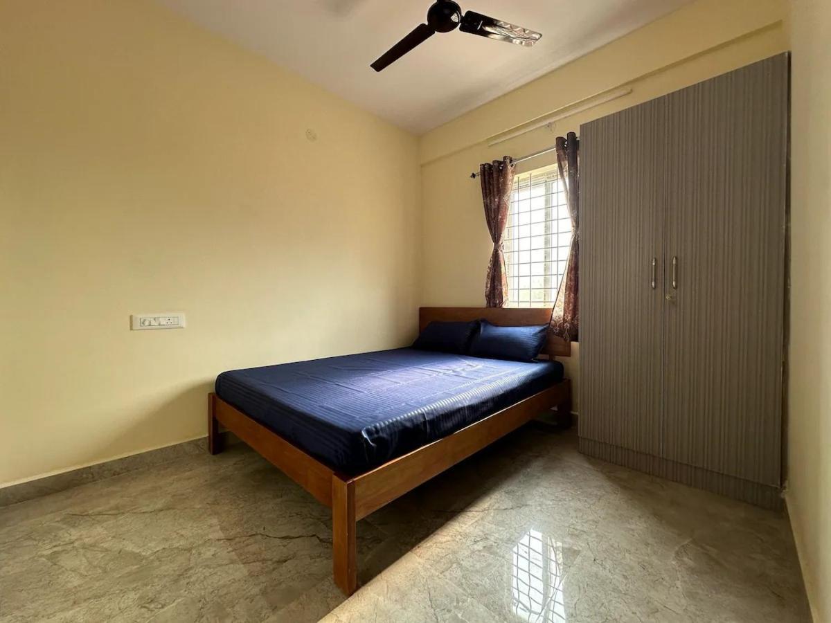 Cozy 1bhk With Lift 202 Apartment *