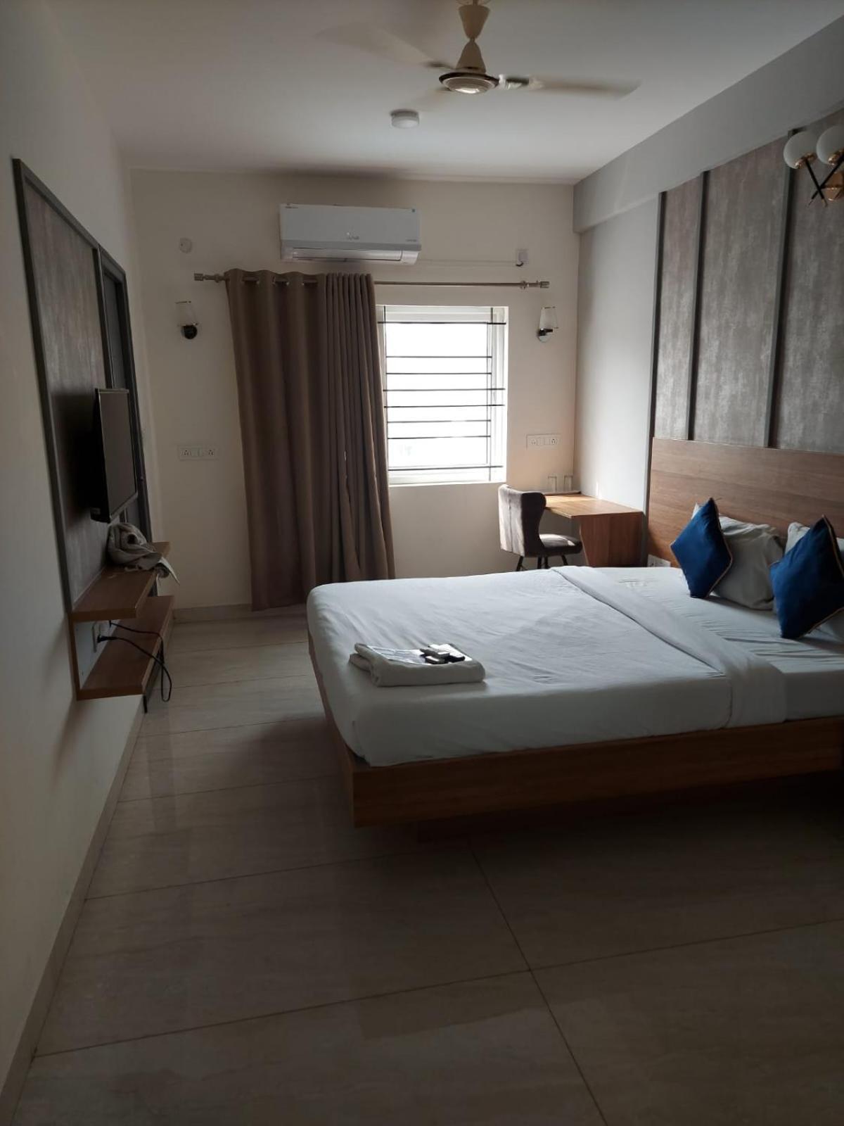 Apartment 2bhk Service