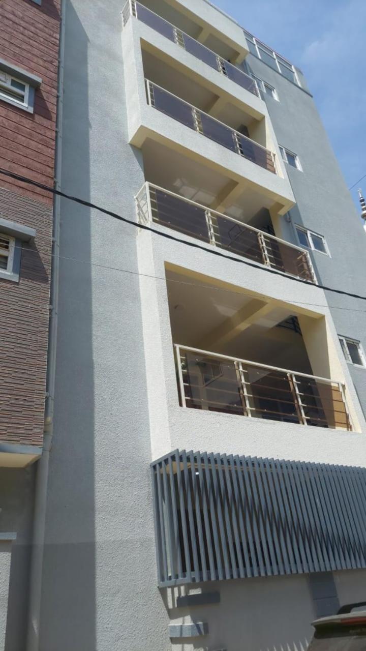 2bhk Service *