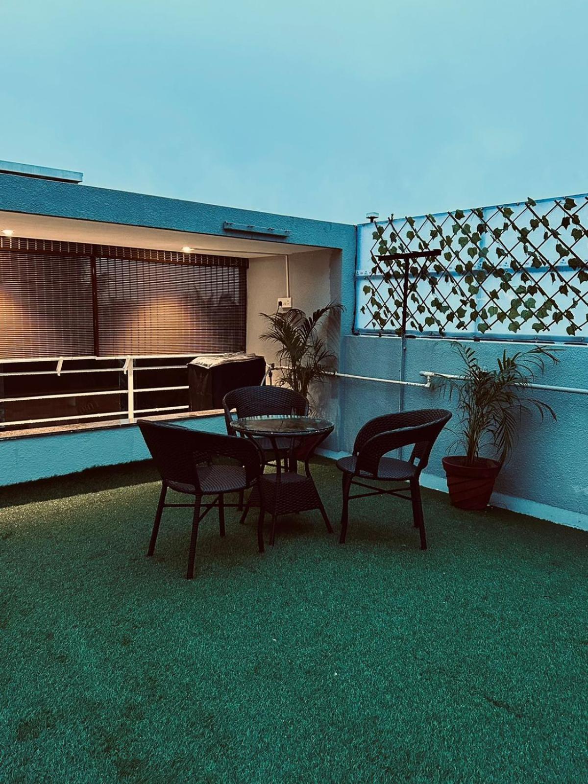2bhk Service Apartment *