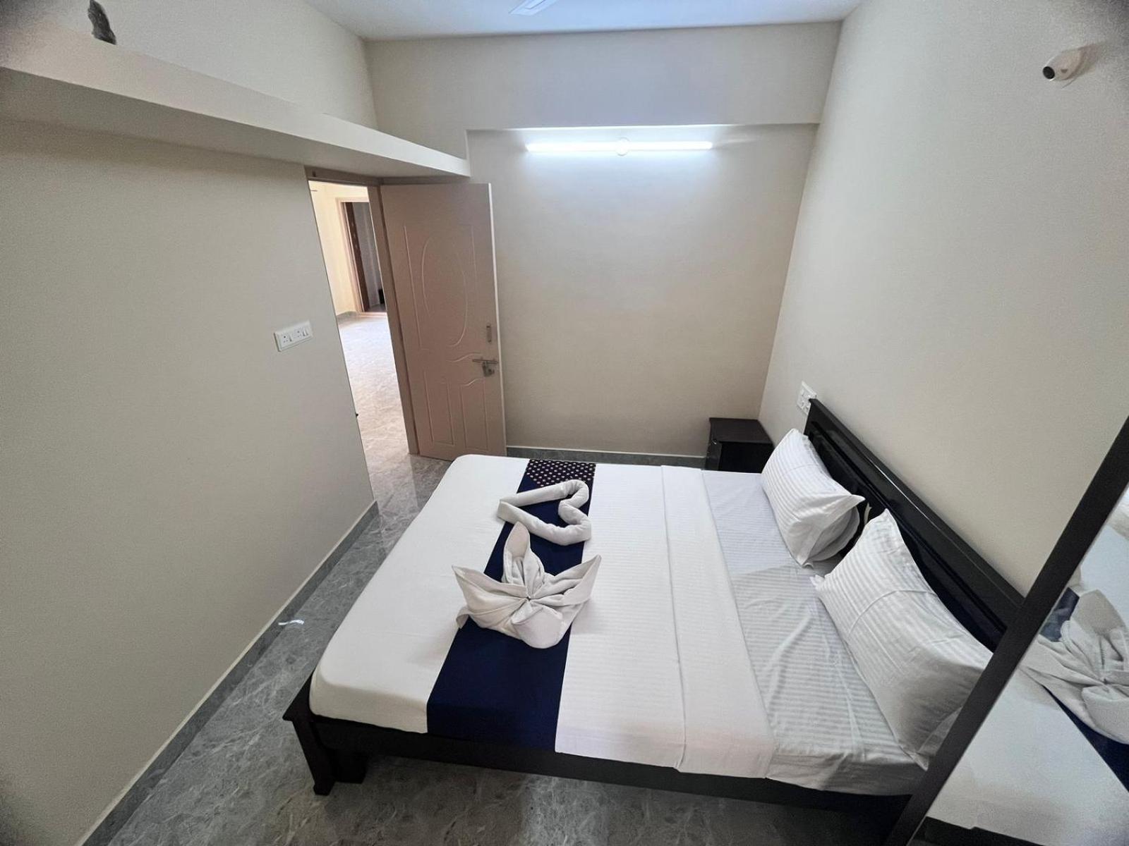Eden Galaxxy Apartment *
