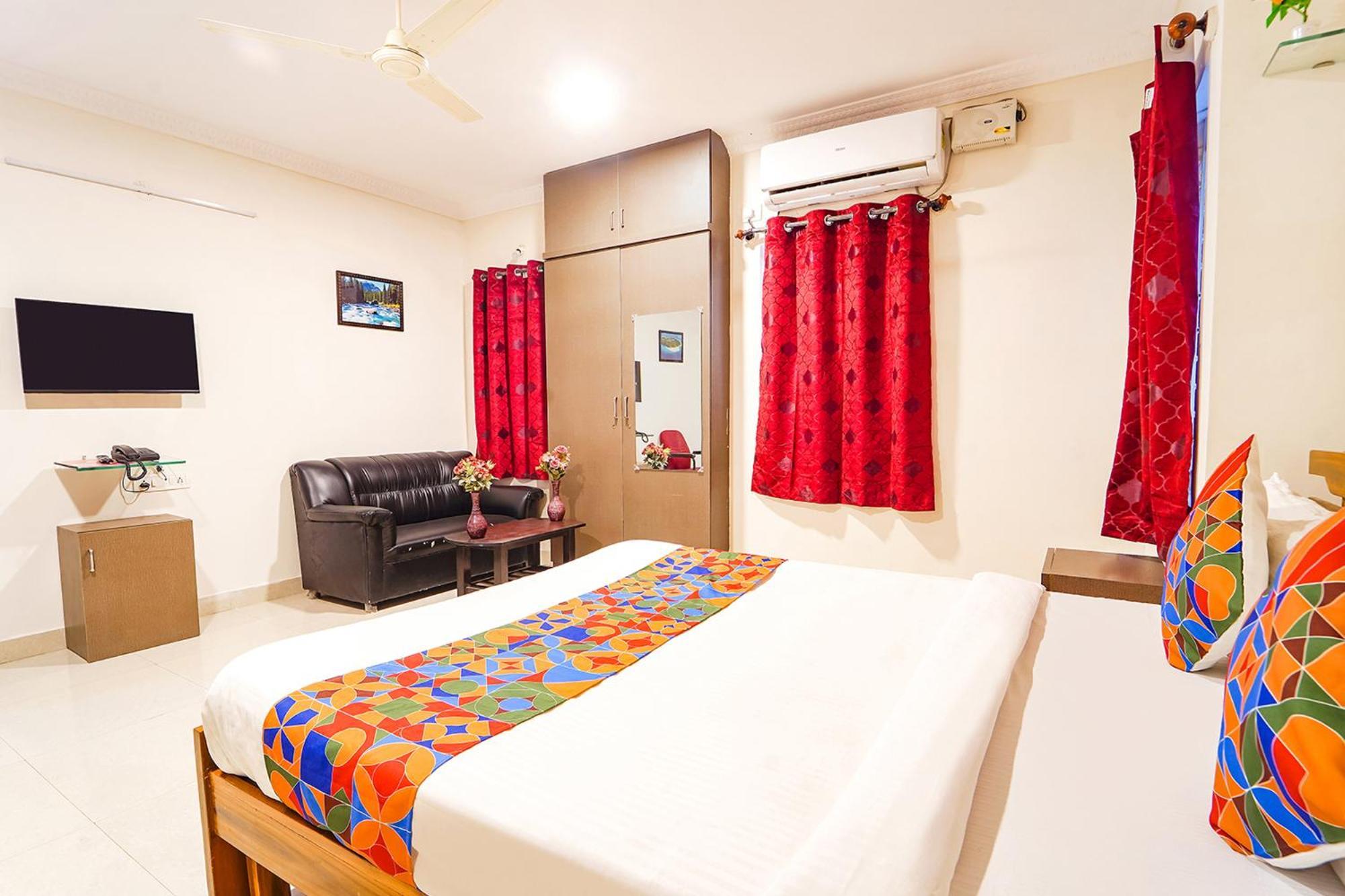 Mann Pasand Feel The Luxury Hotel