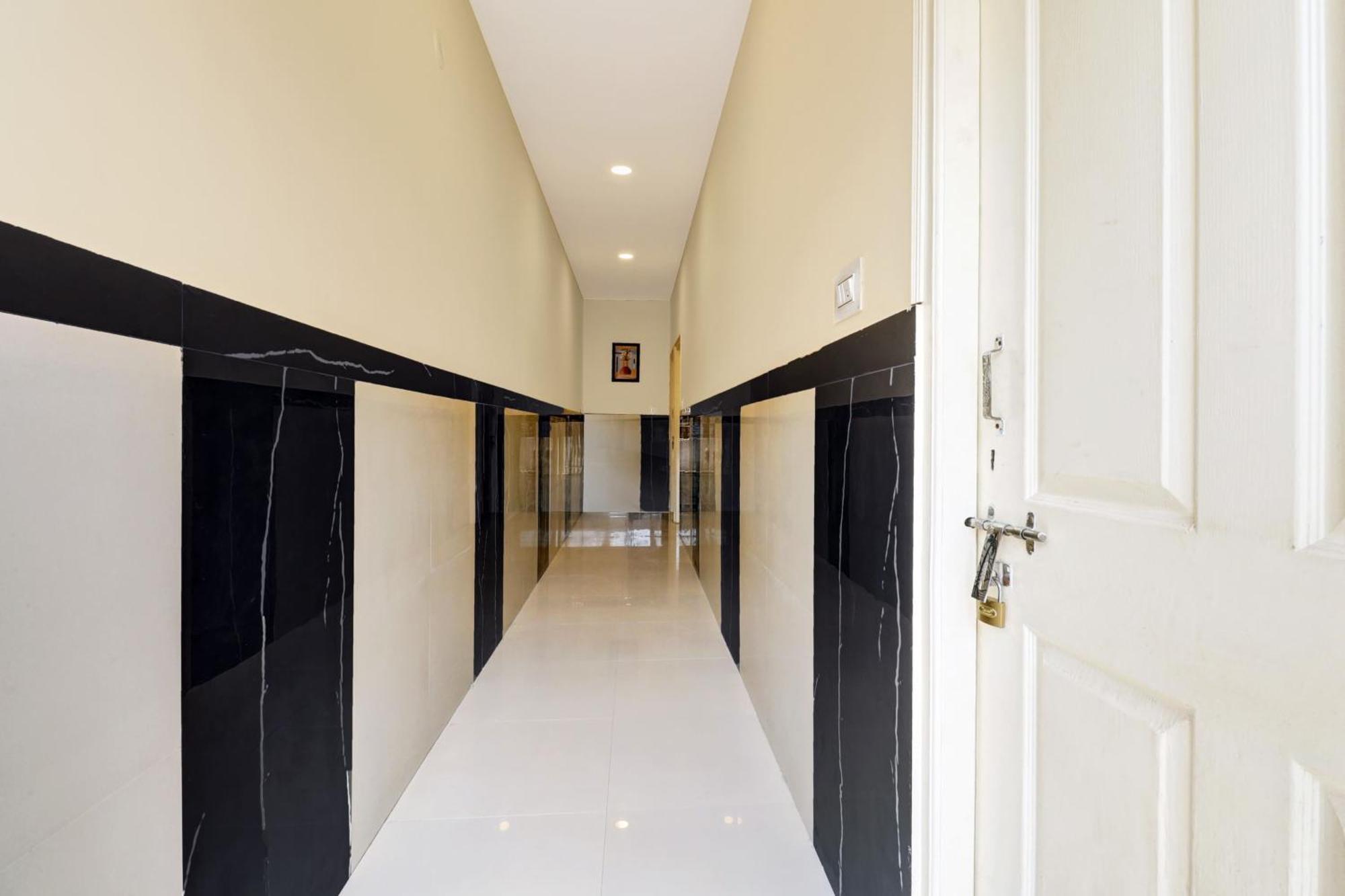 Super O Indian Residency, Near Adams Academy, Kadugodi Hotel 4*