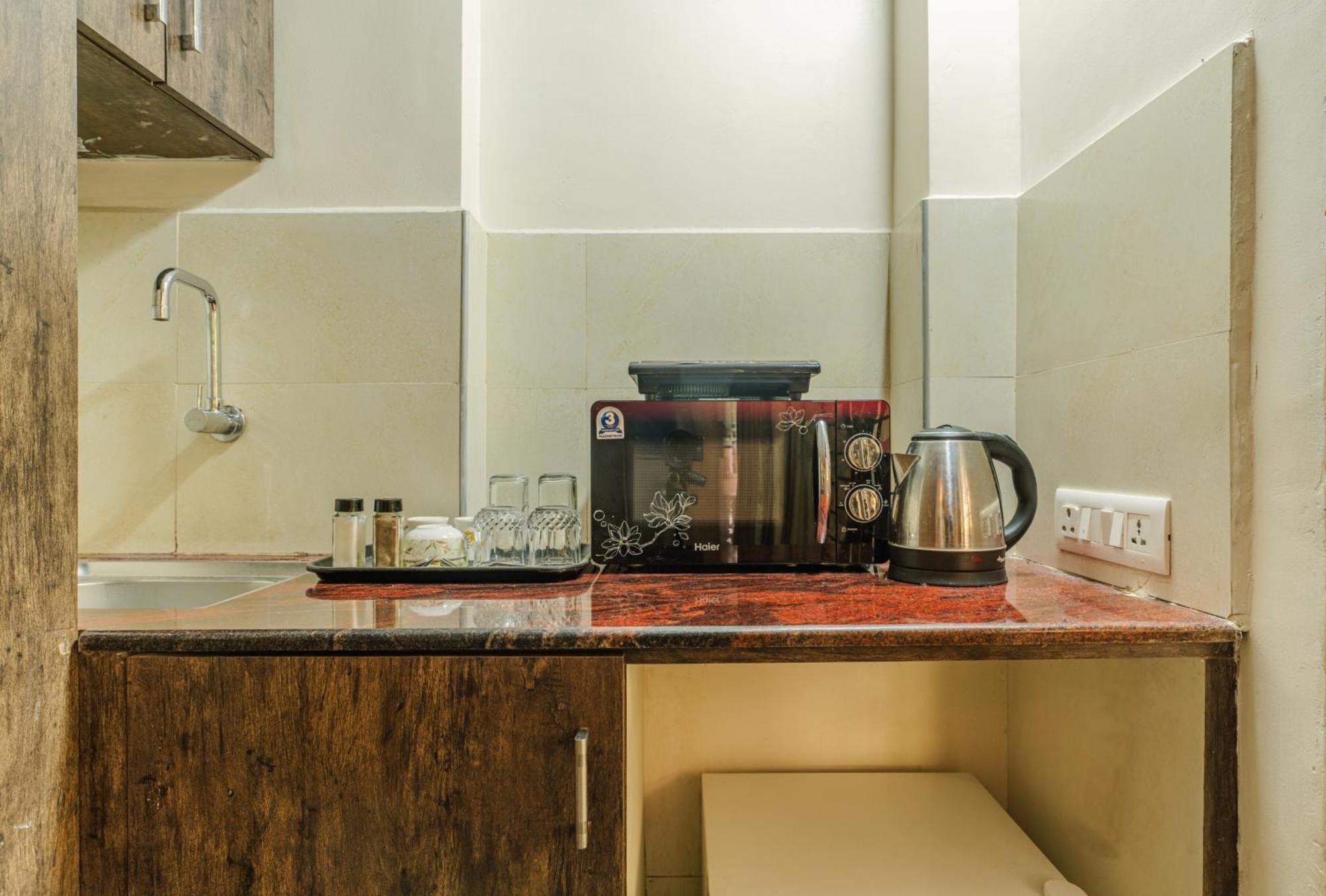 Hotel Seasons - Jp Nagar 3*
