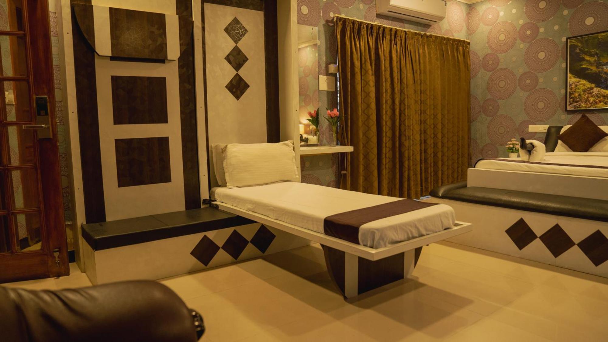 Hotel Seasons - Jp Nagar Bangalore