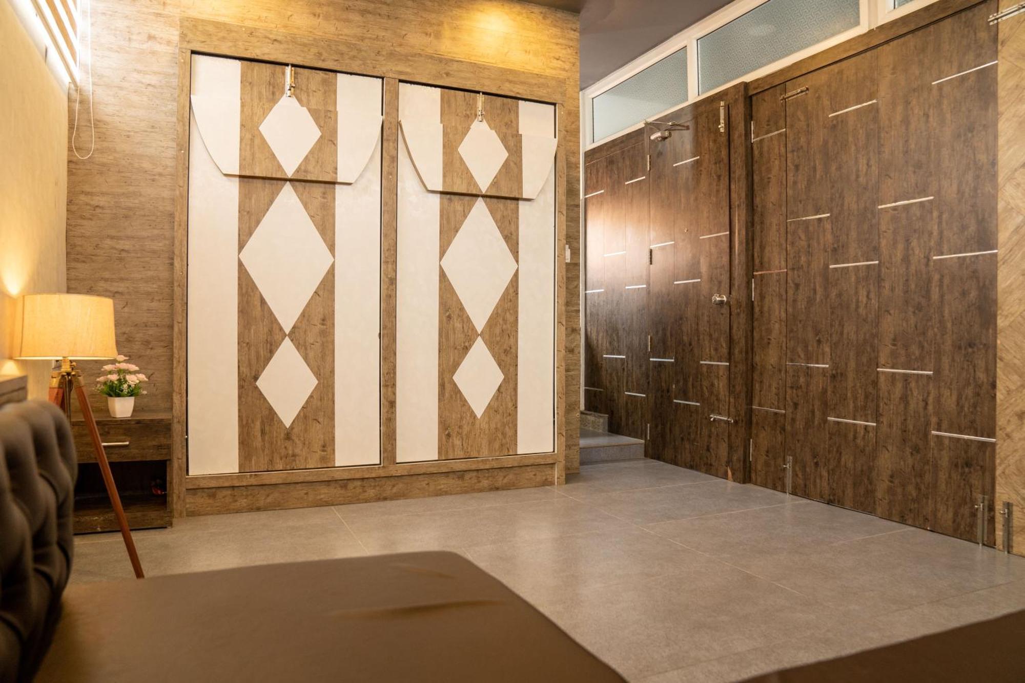 Seasons - Jp Nagar 3*