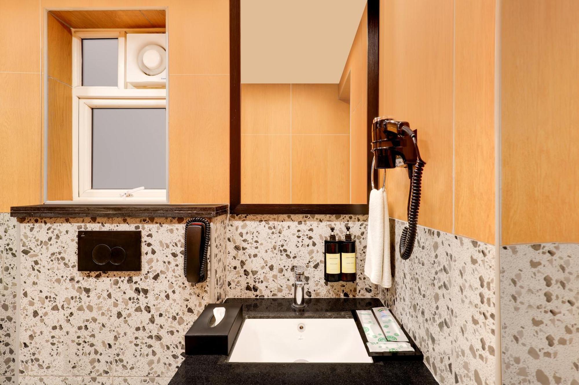 Lemon Tree Suites, Whitefield, Bengaluru 4* Bangalore