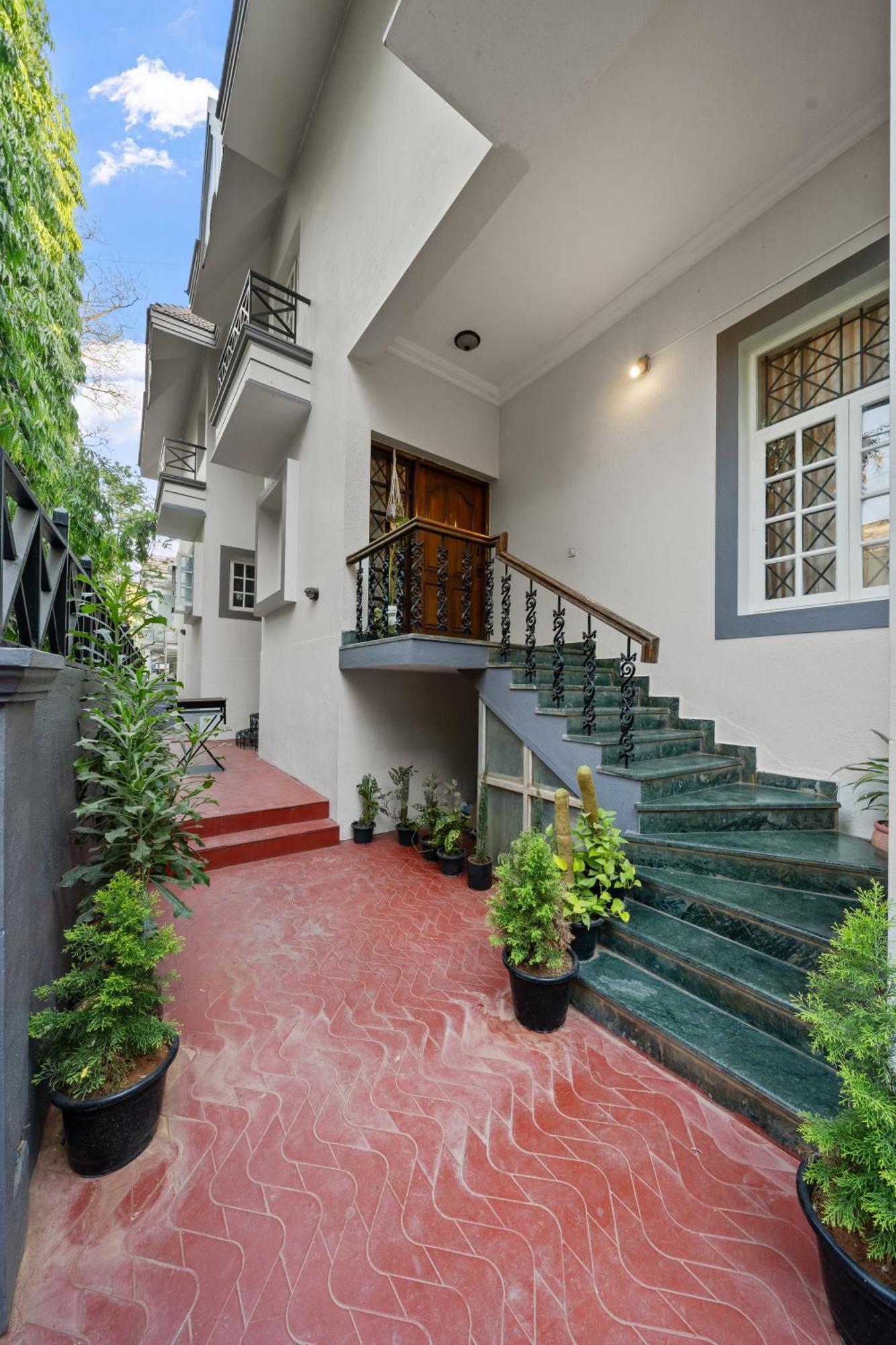 Homestay Artist Abode Bangalore