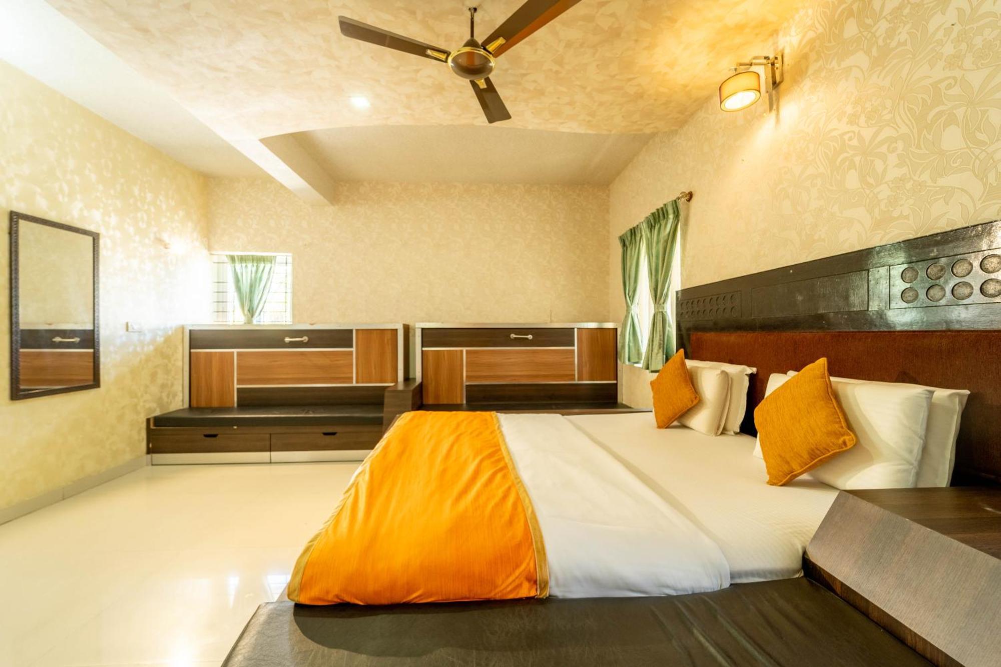 Seasons Koramangala 3* Bangalore