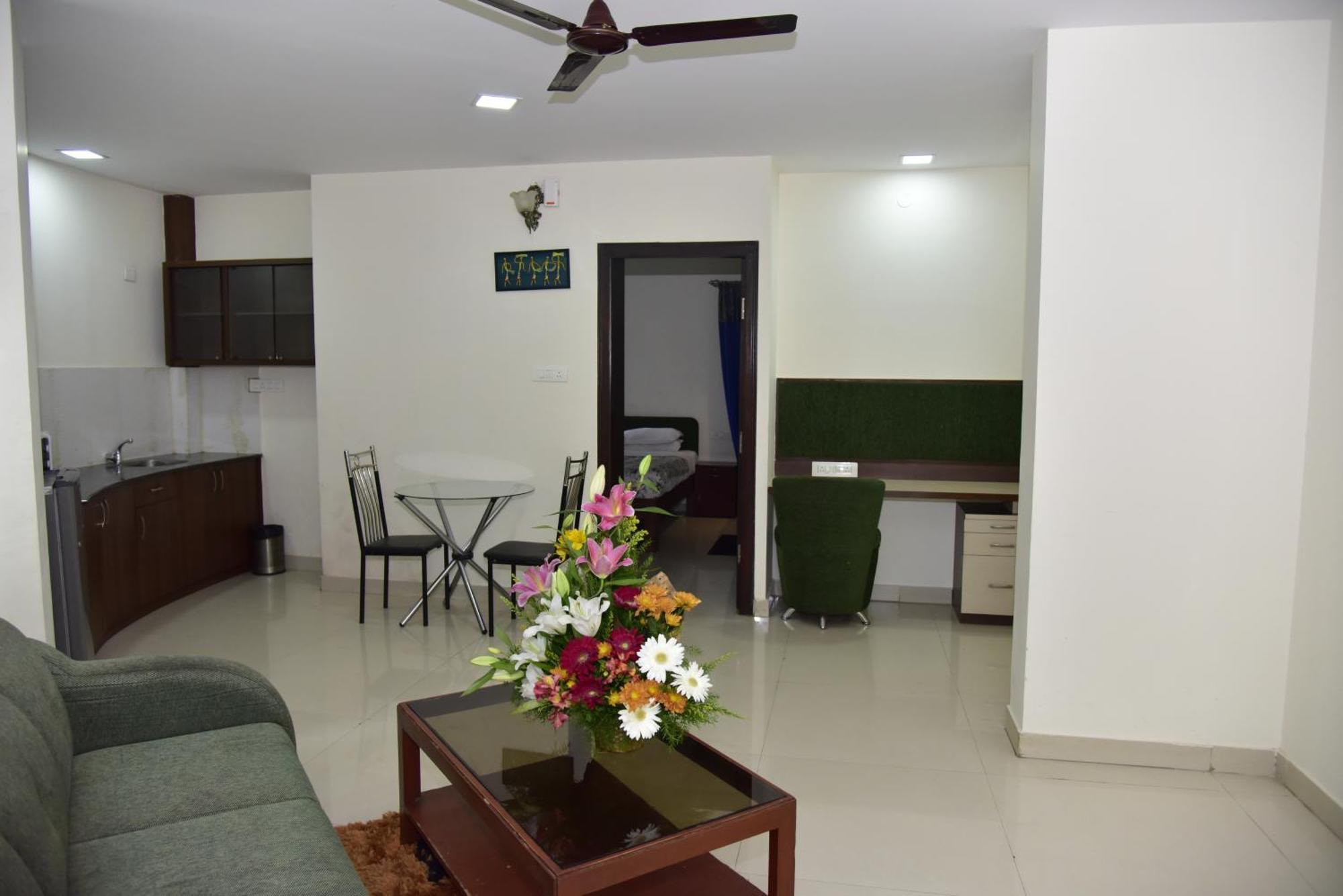 Seasons Koramangala Hotel 3*