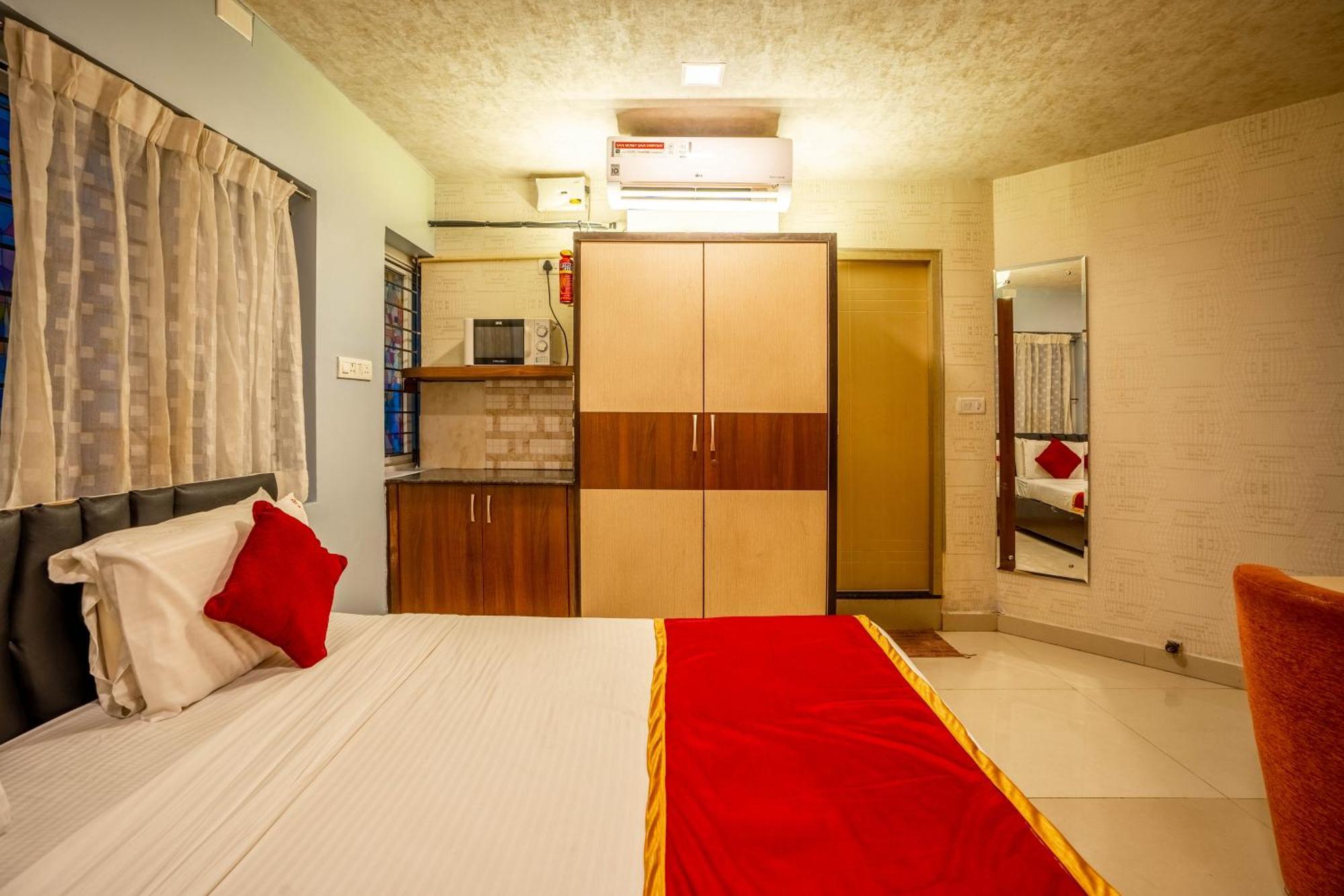 Seasons Koramangala Hotel