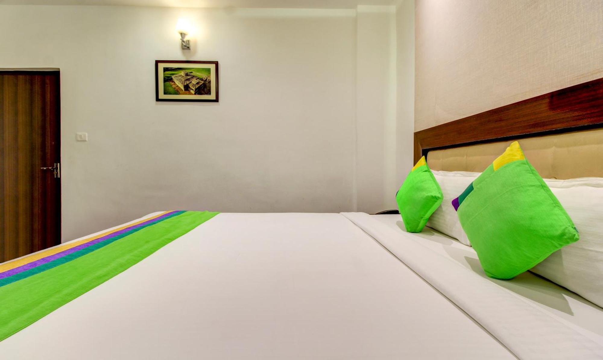 Treebo The Sai Leela R T Nagar Hotel