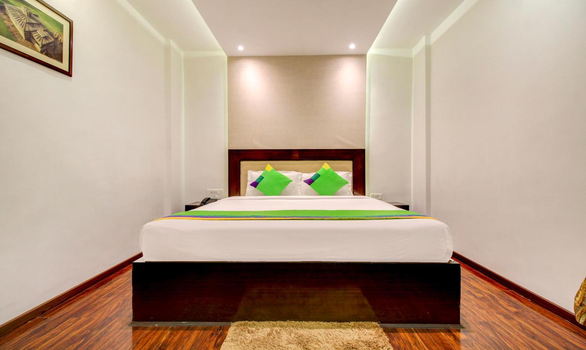 Hotel Treebo The Sai Leela R T Nagar Bangalore