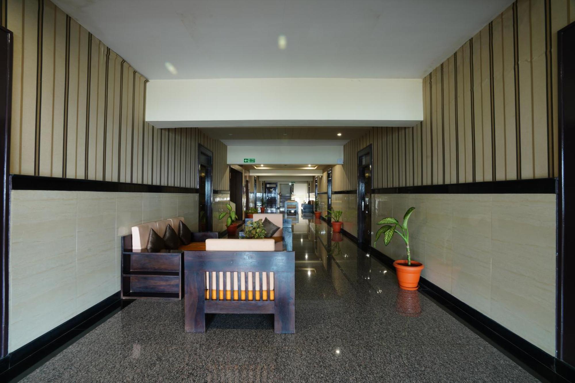 Vista Suites, Hotel