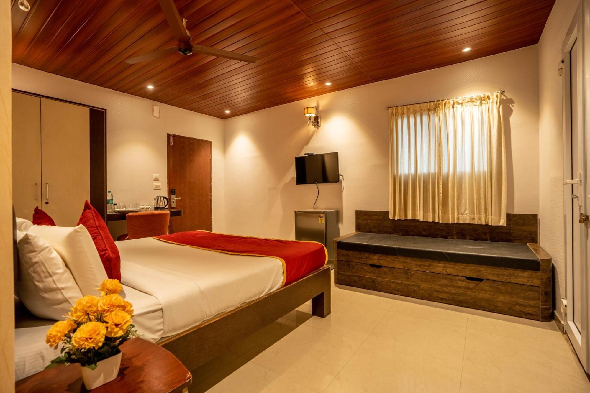 Hotel Seasons Koramangala
