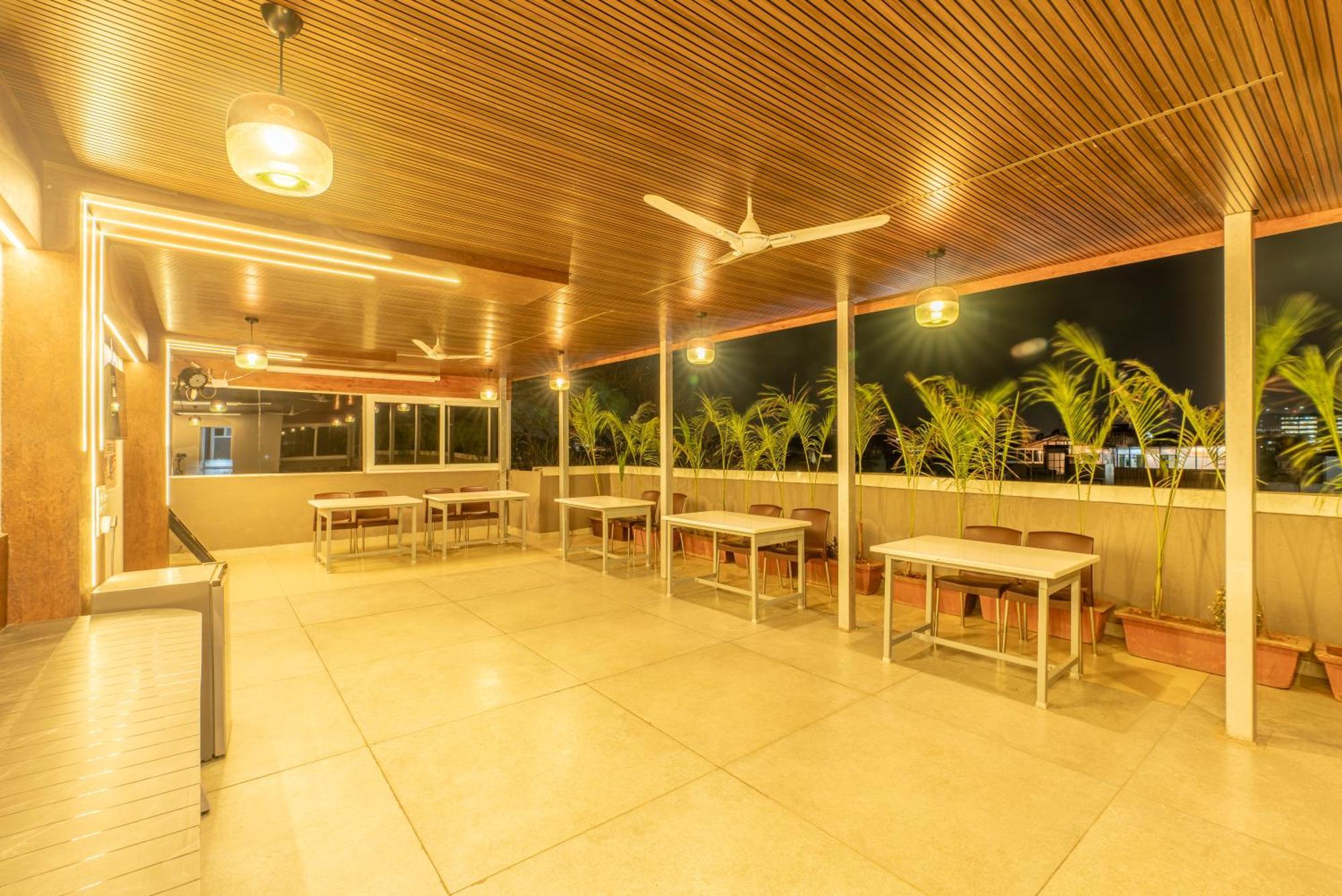 Seasons Koramangala Hotel