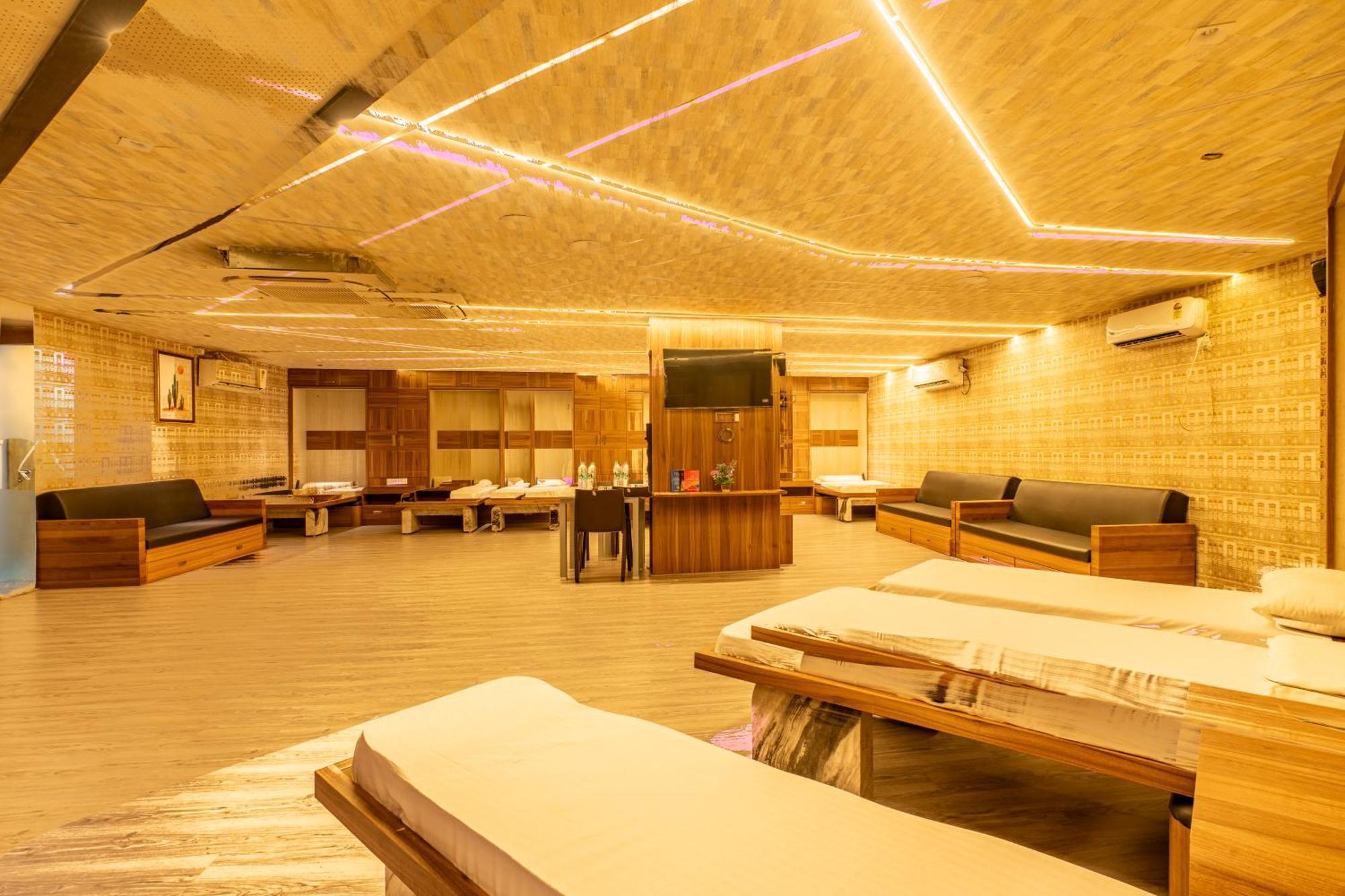Seasons Koramangala 3* Bangalore