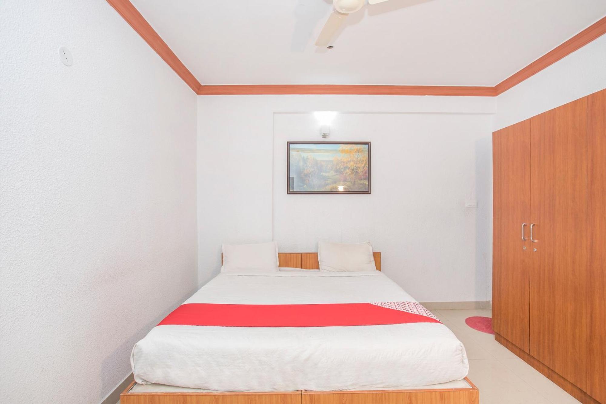 Collection O Pride Homes Hotel