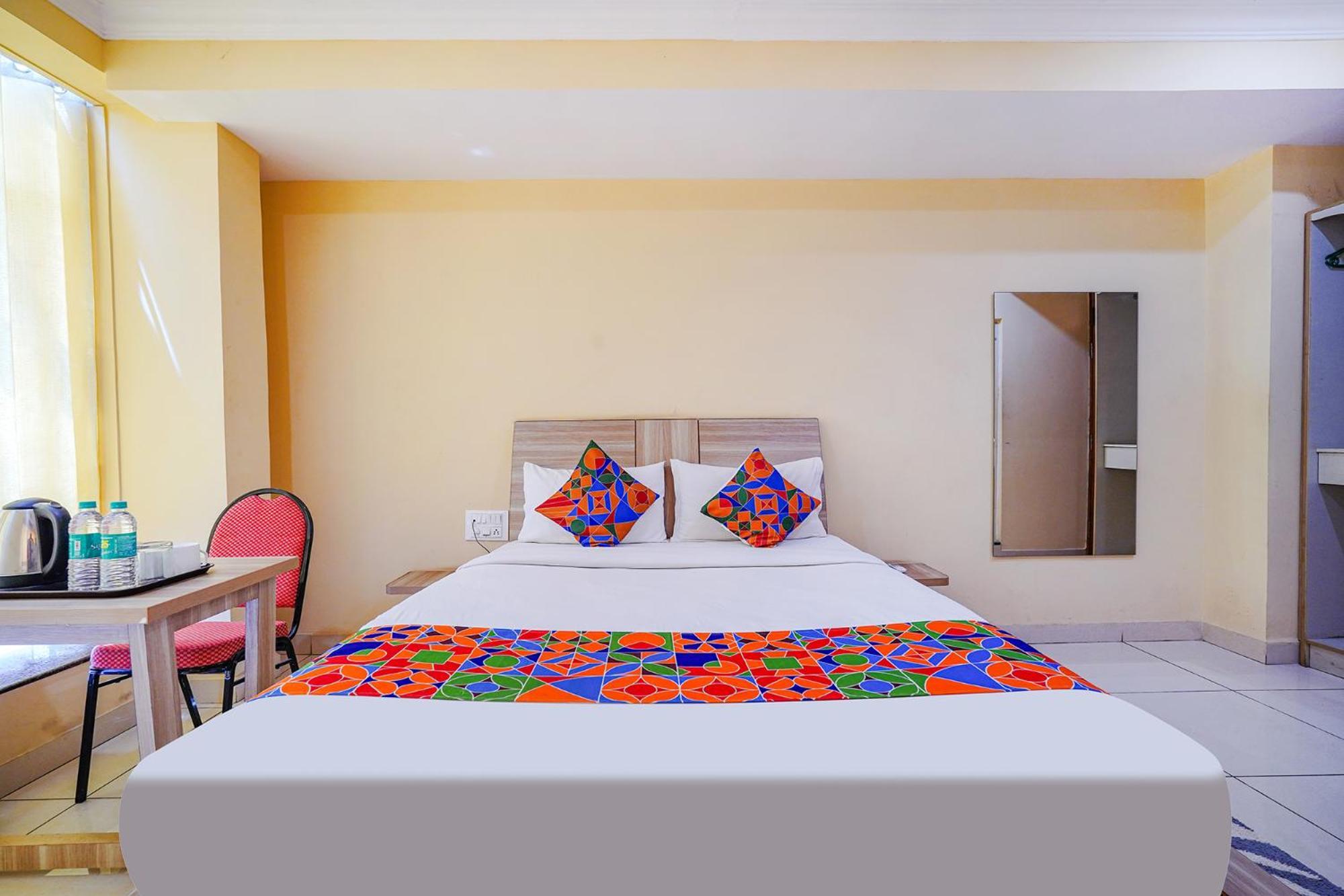 Fabhotel Bns Comforts Hotel
