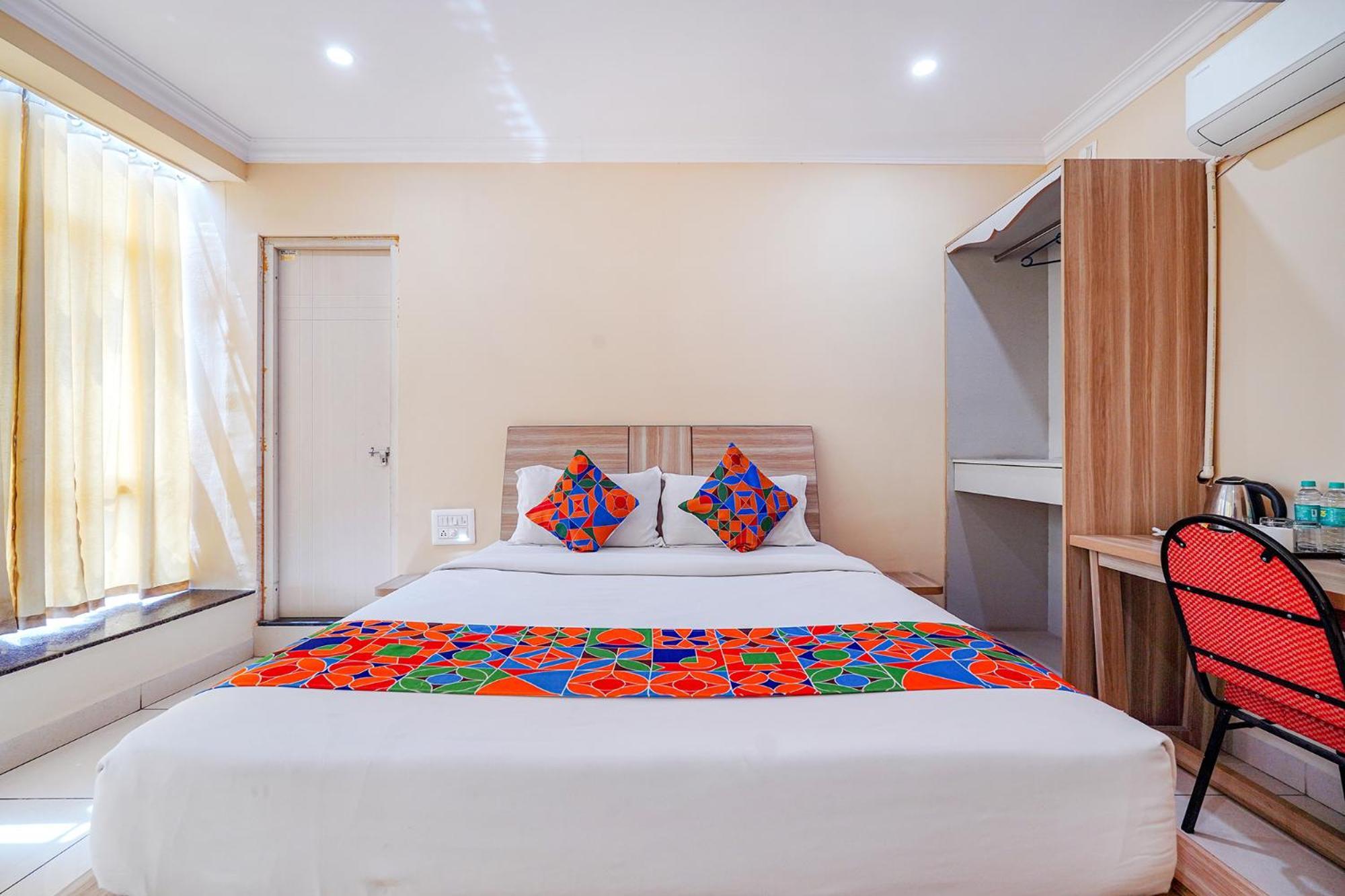 Fabhotel Bns Comforts Hotel 3*