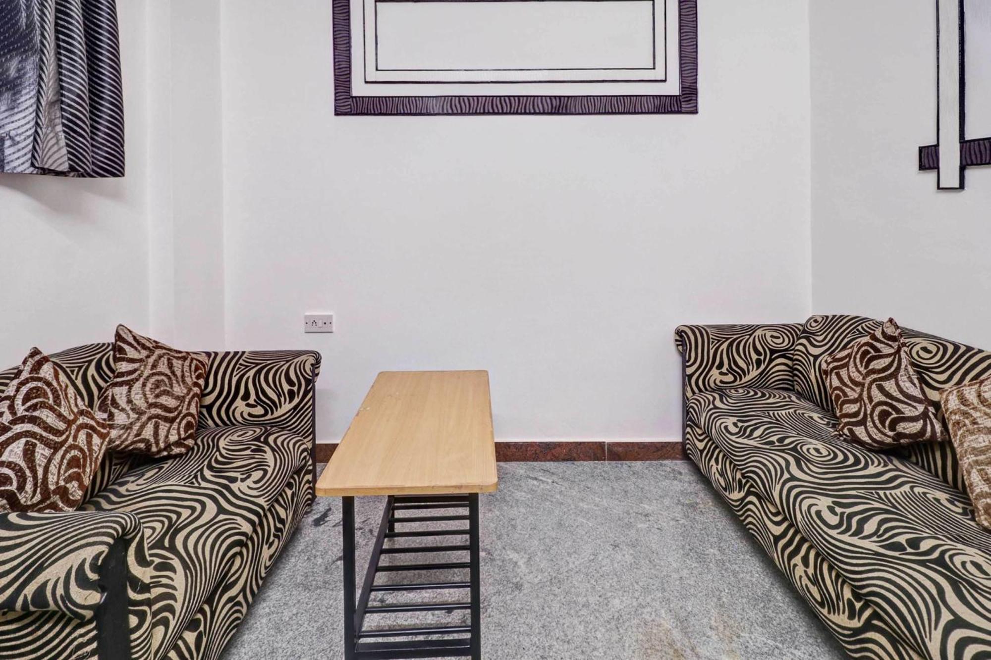 Hotel Collection O Sabharwal Residency Near Lalbagh Botanical Garden