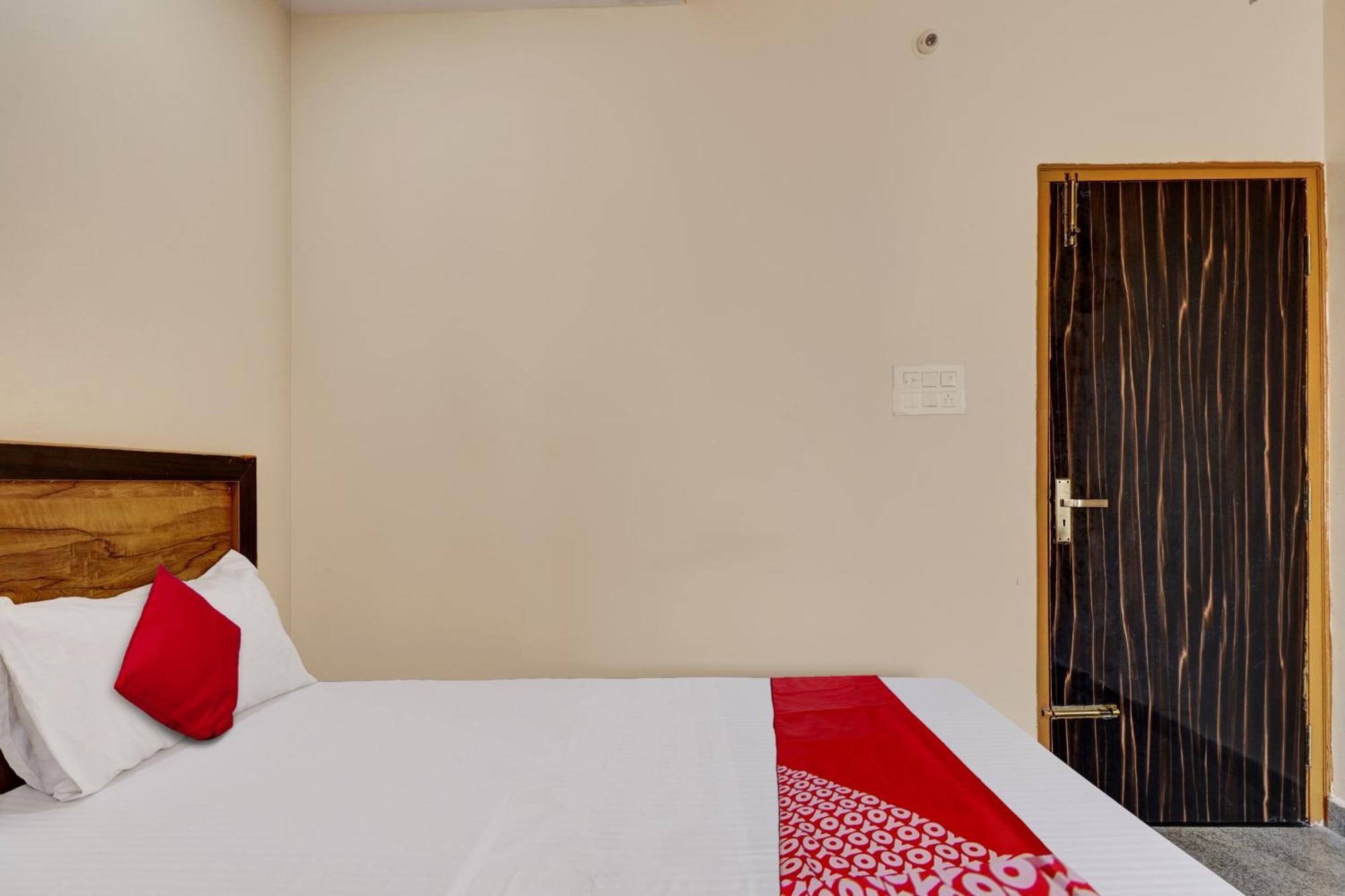 Hotel Super O J.b. Boarding And Bangalore